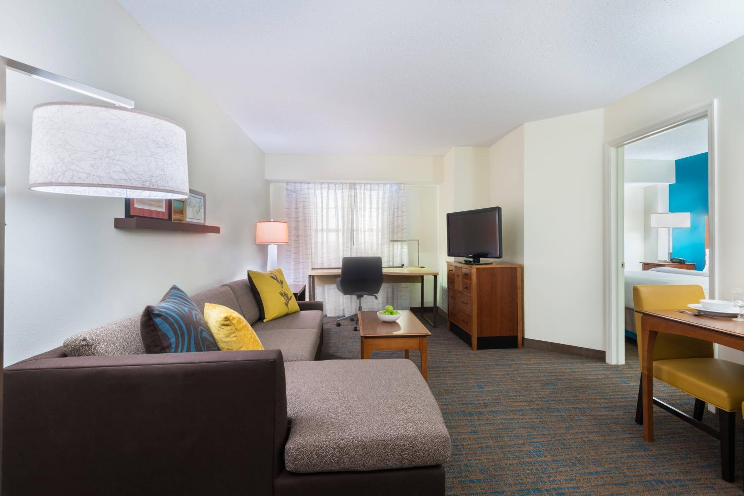 One-Bedroom Suite with Sofa Bed - Photo 2