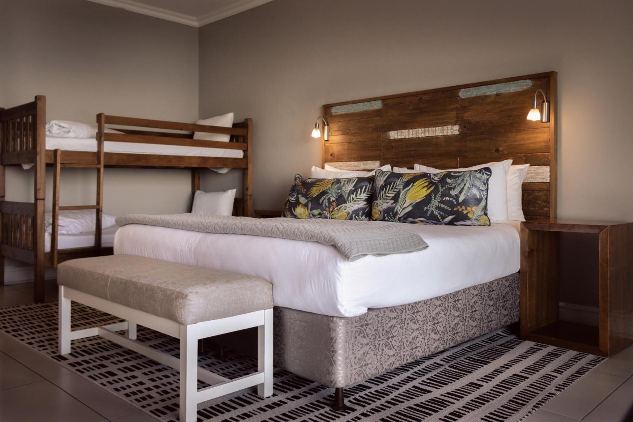 Quadruple Room with Balcony photo 2