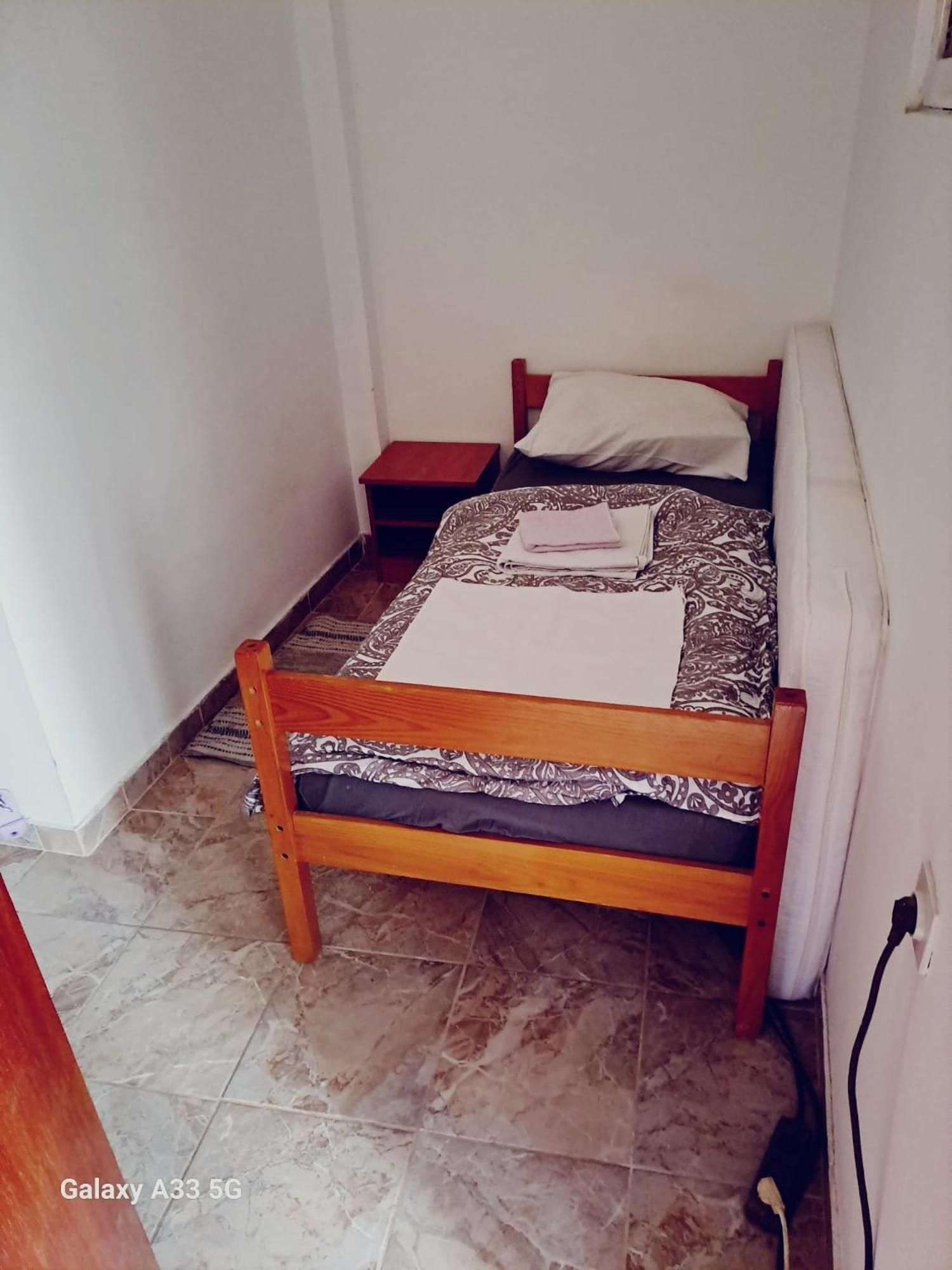 Small Twin Room photo 1