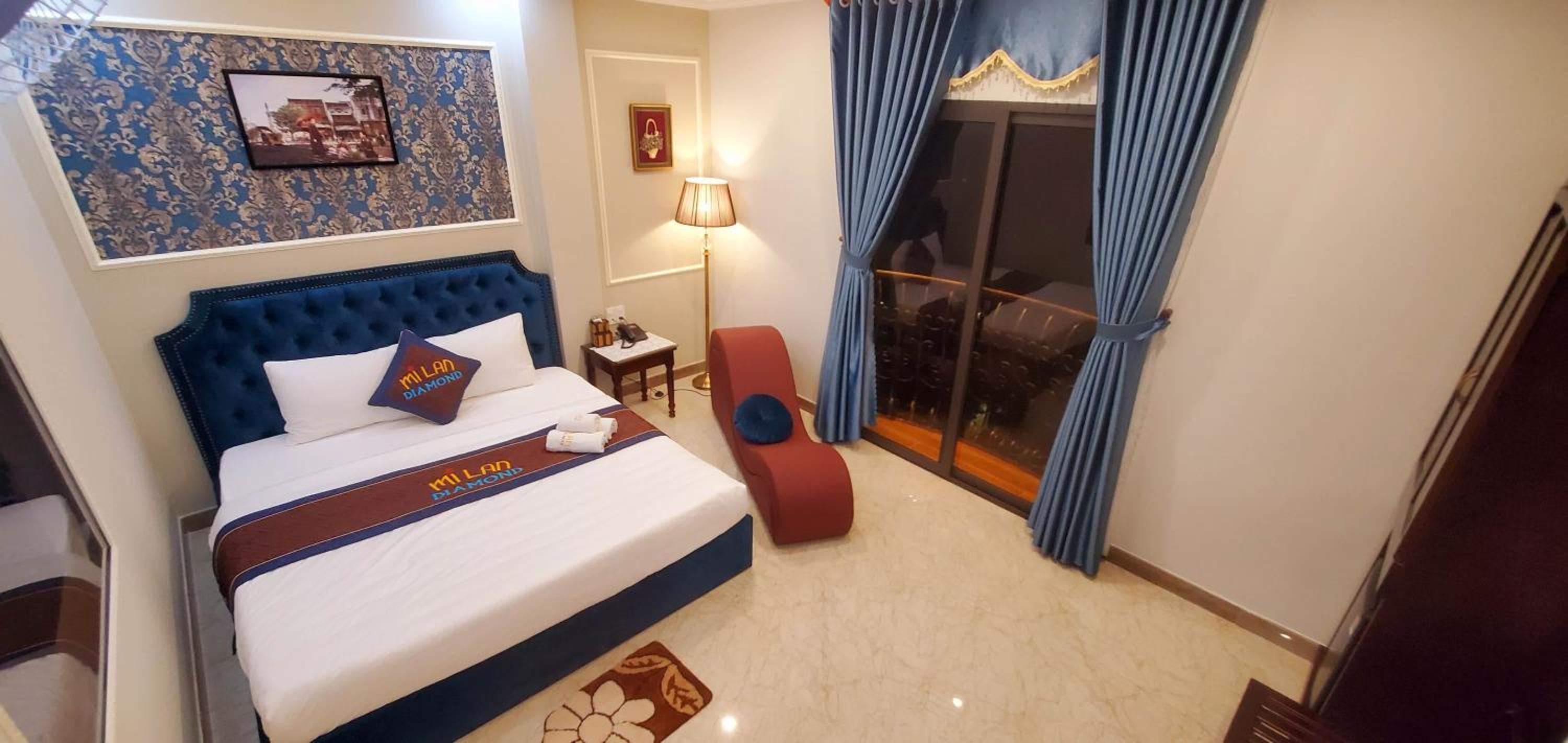 Deluxe Double Room with Bath photo 2