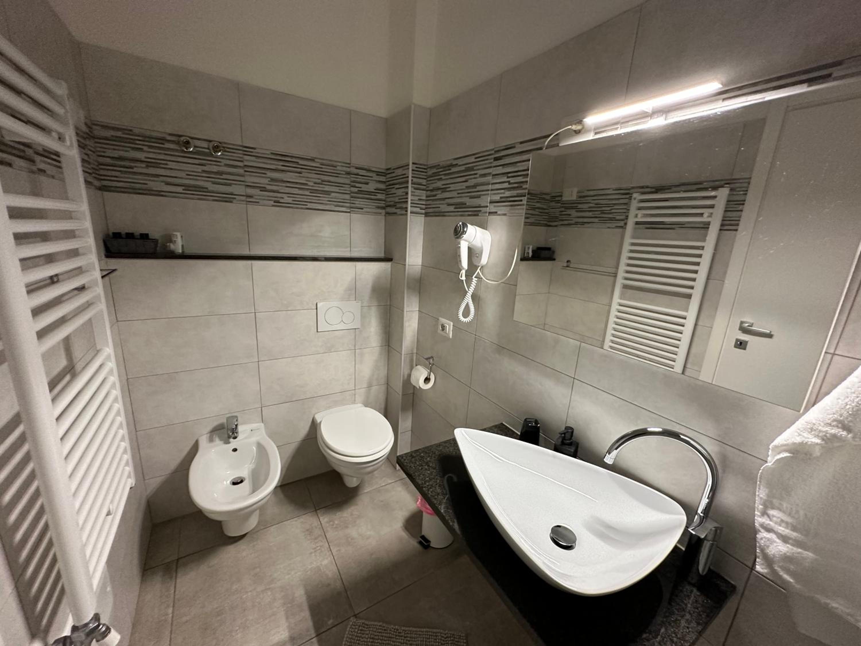 Double Room with Private Bathroom photo 3