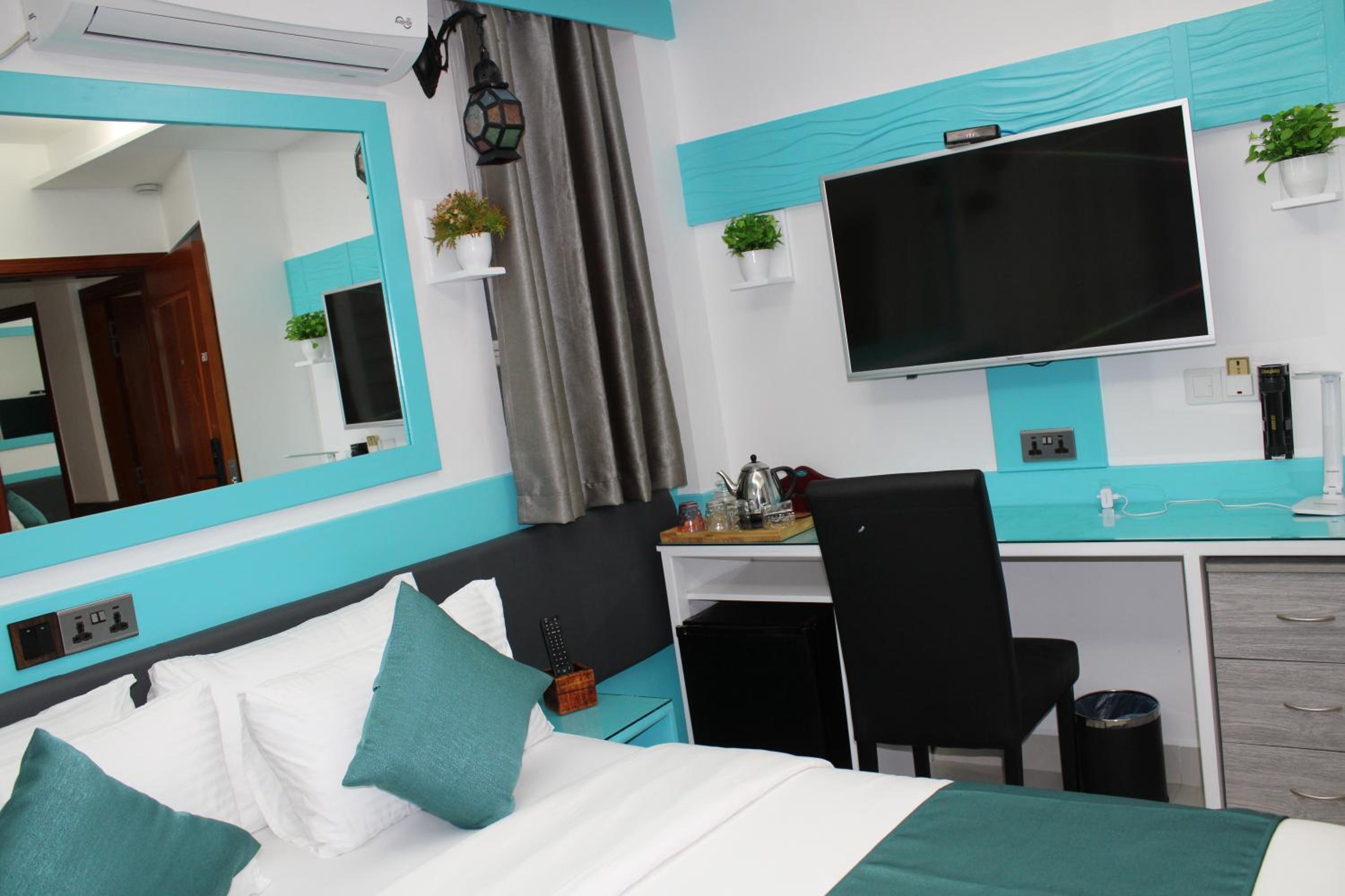 Deluxe Double Room with Sea View - Photo 2