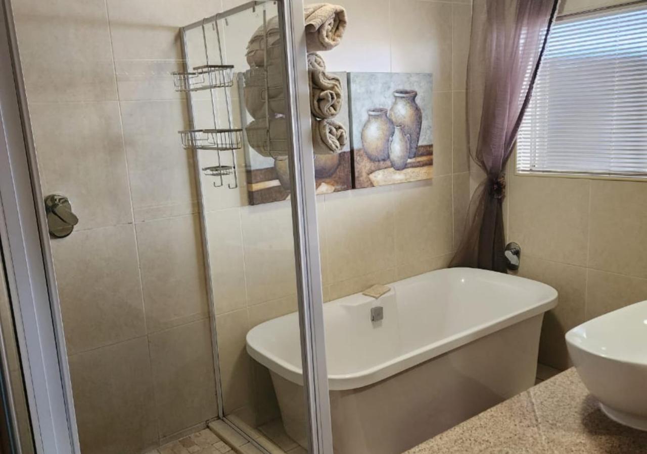 Standard Family Room - Photo 13