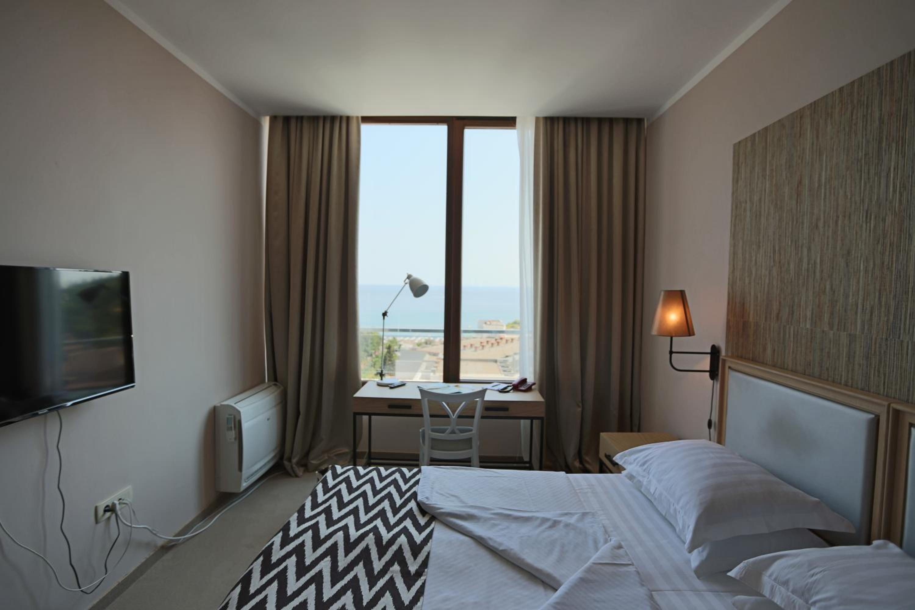 Junior Suite with Sea View photo 3