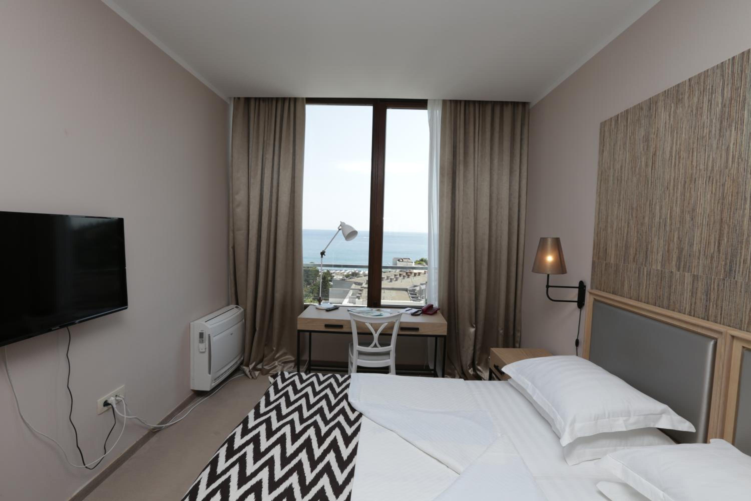 Junior Suite with Sea View photo 2