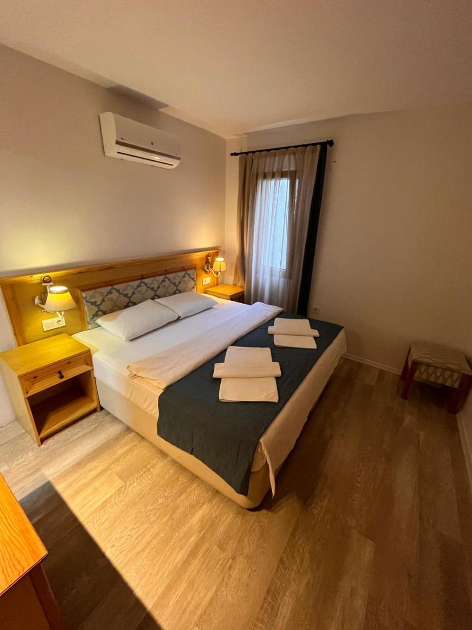 Small Double Room - Photo 4