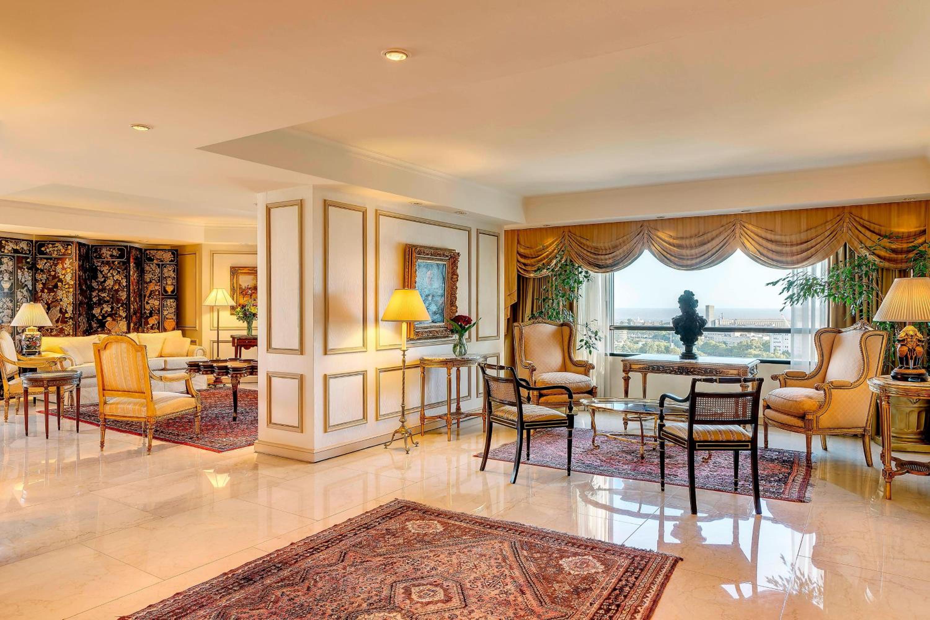 Four-Bedroom Presidential Suite with City view - Top Floor