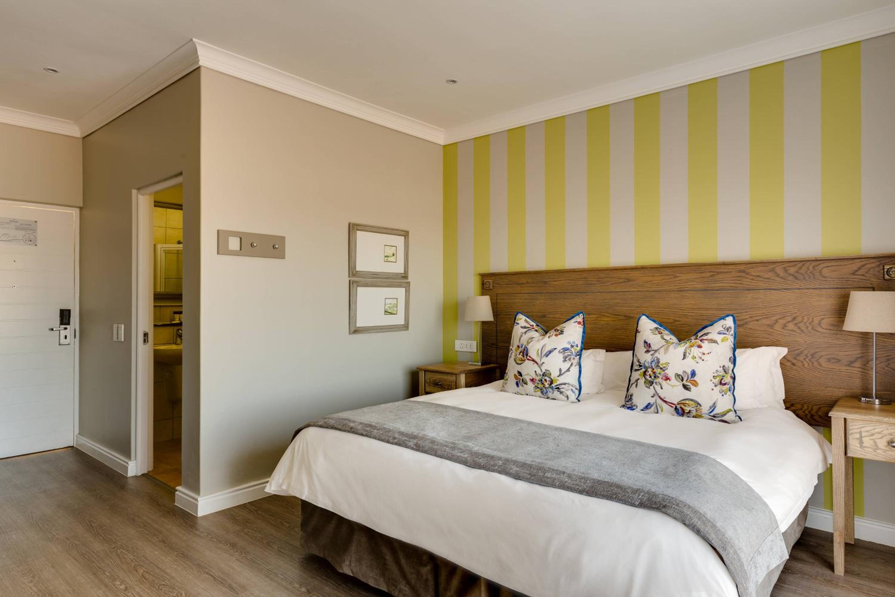 Guest room, 2 Twin - Photo 7