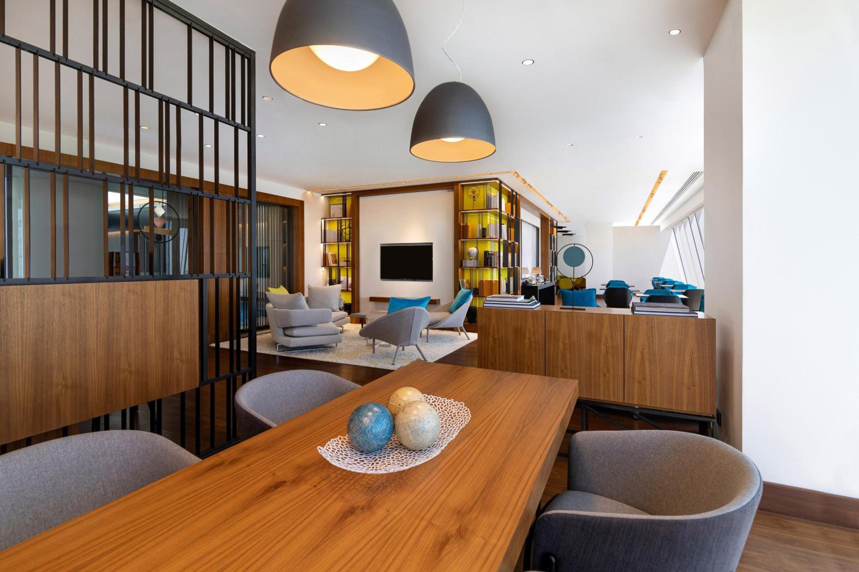 Junior Suite, Club lounge access, Suite, 1 King