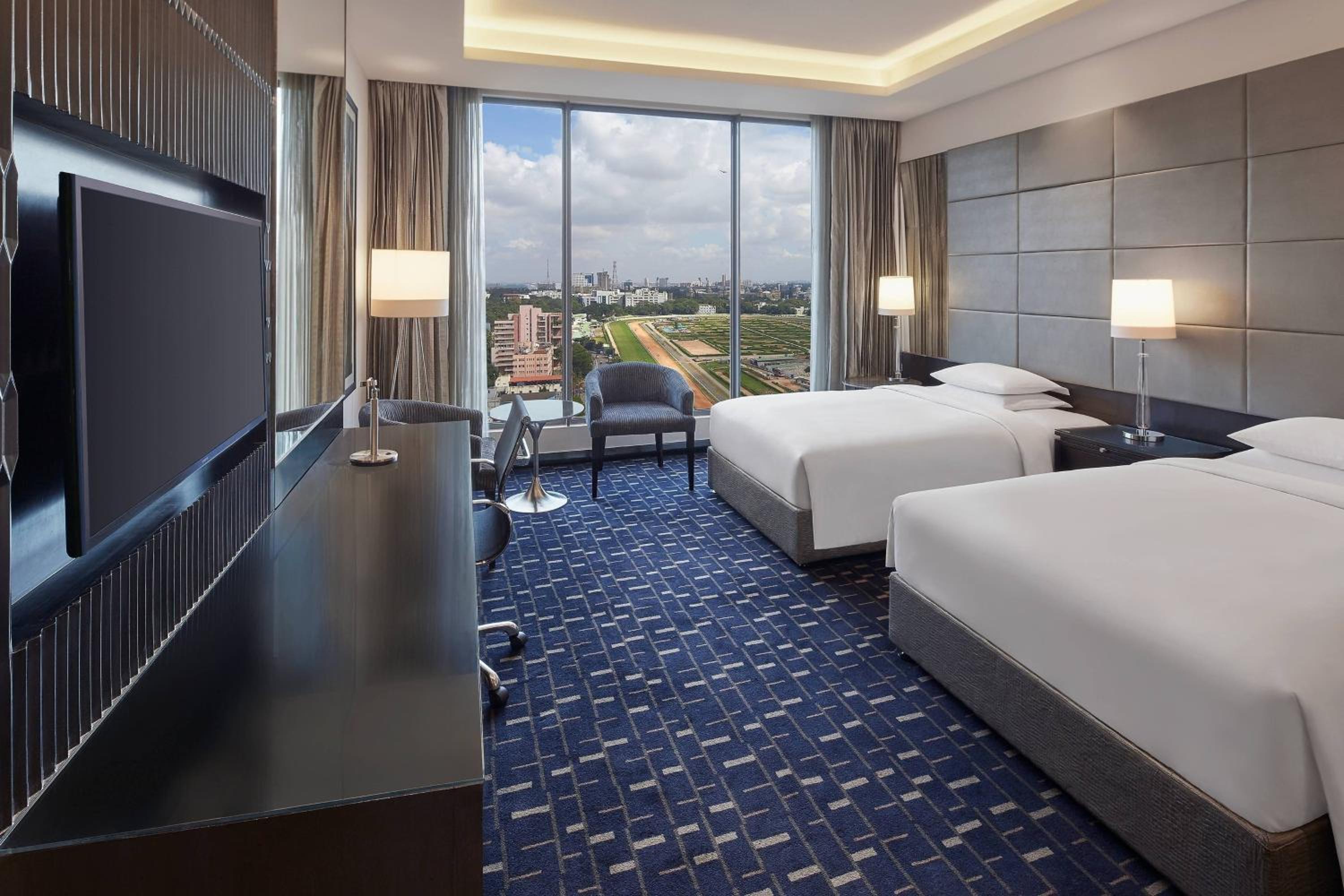 Twin Room with Race Course View