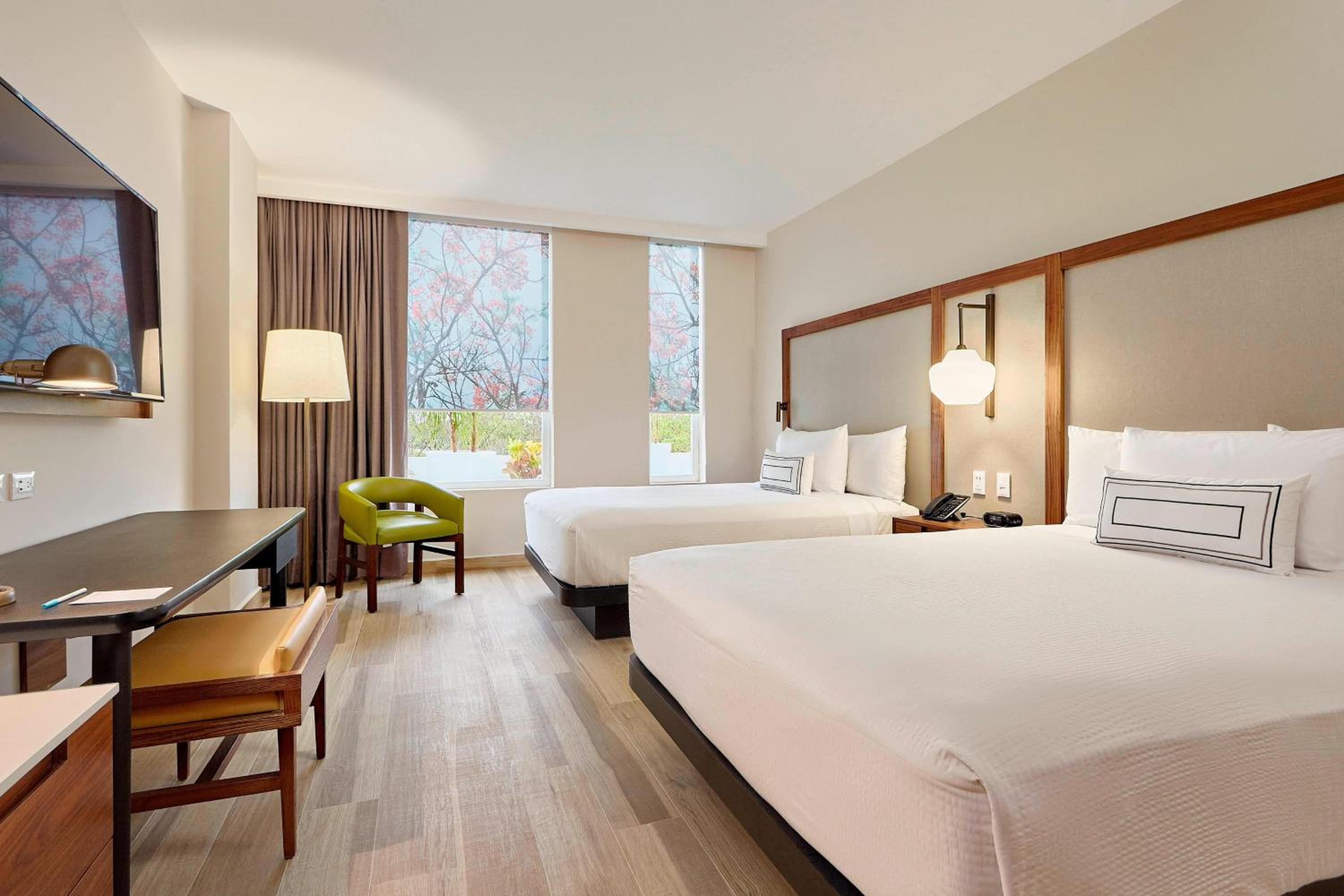 Guest room, 2 Double with Airport Transfer photo 3