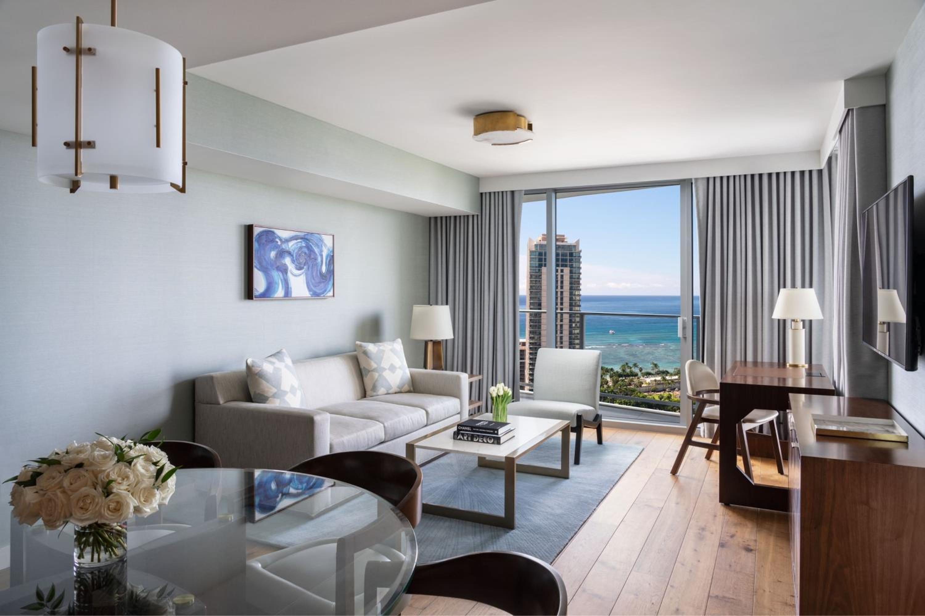 Grand Three-bedroom Suite With Ocean View