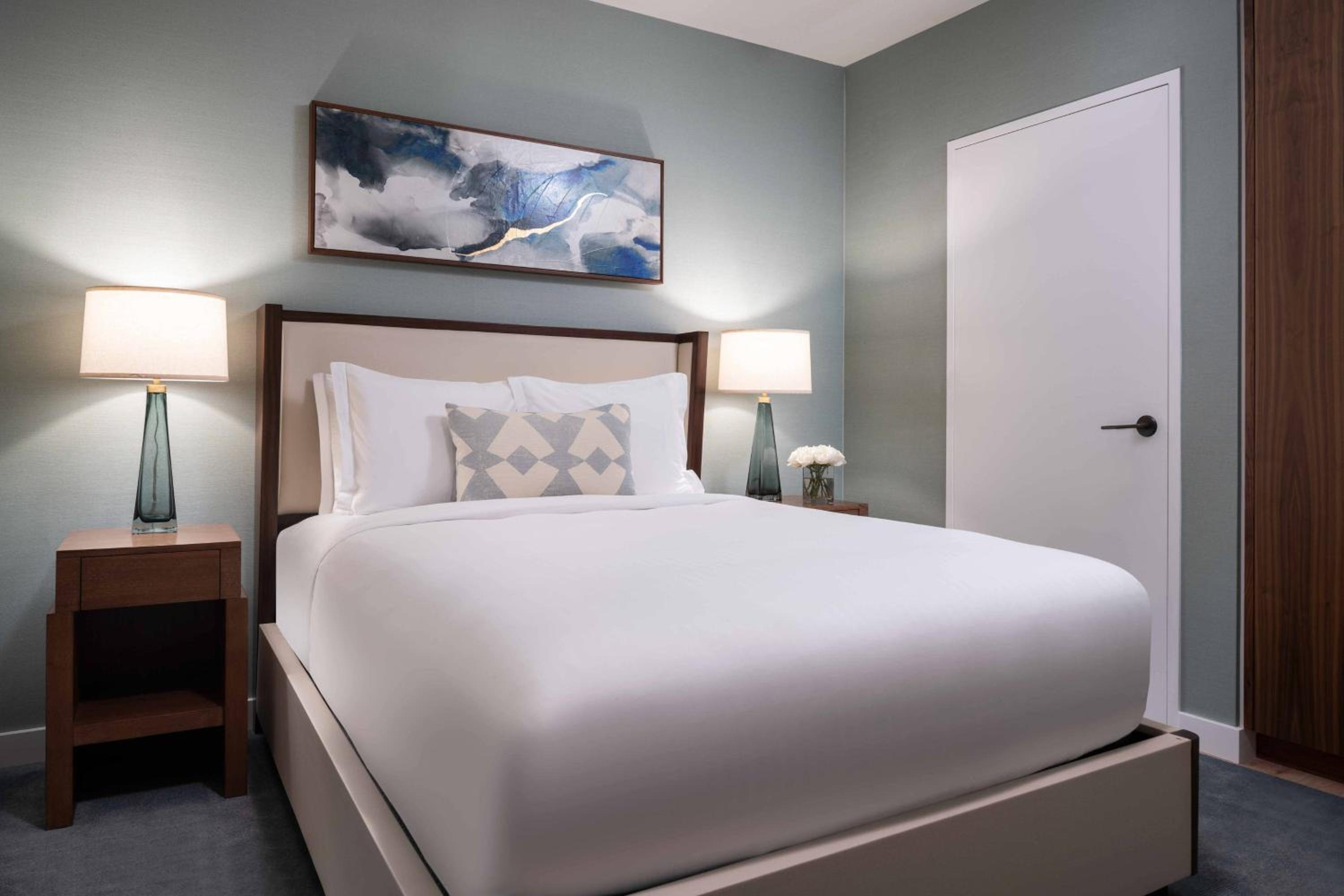 Premier Two-Bedroom Suite with Ocean View thumbnail 5