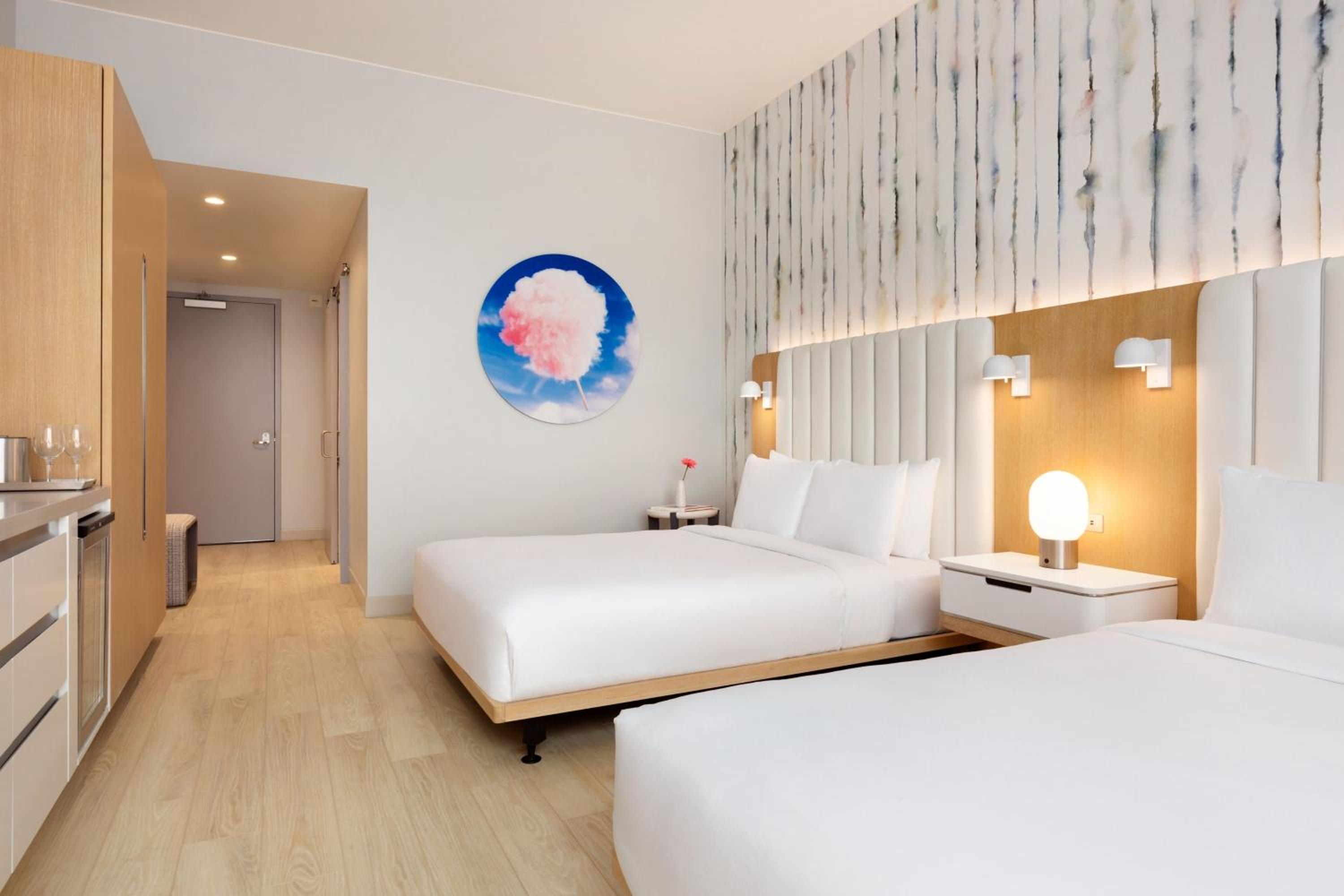 Queen Room with Two Queen Beds and Park View - Photo 6