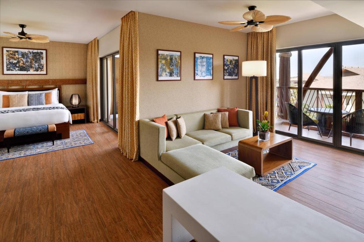 Jr Suite with Theme Park Access, Junior Suite, 1 King, Resort view (Complimentary Shuttle to JBR Beach, MOE & Dubai Mall) photo 3