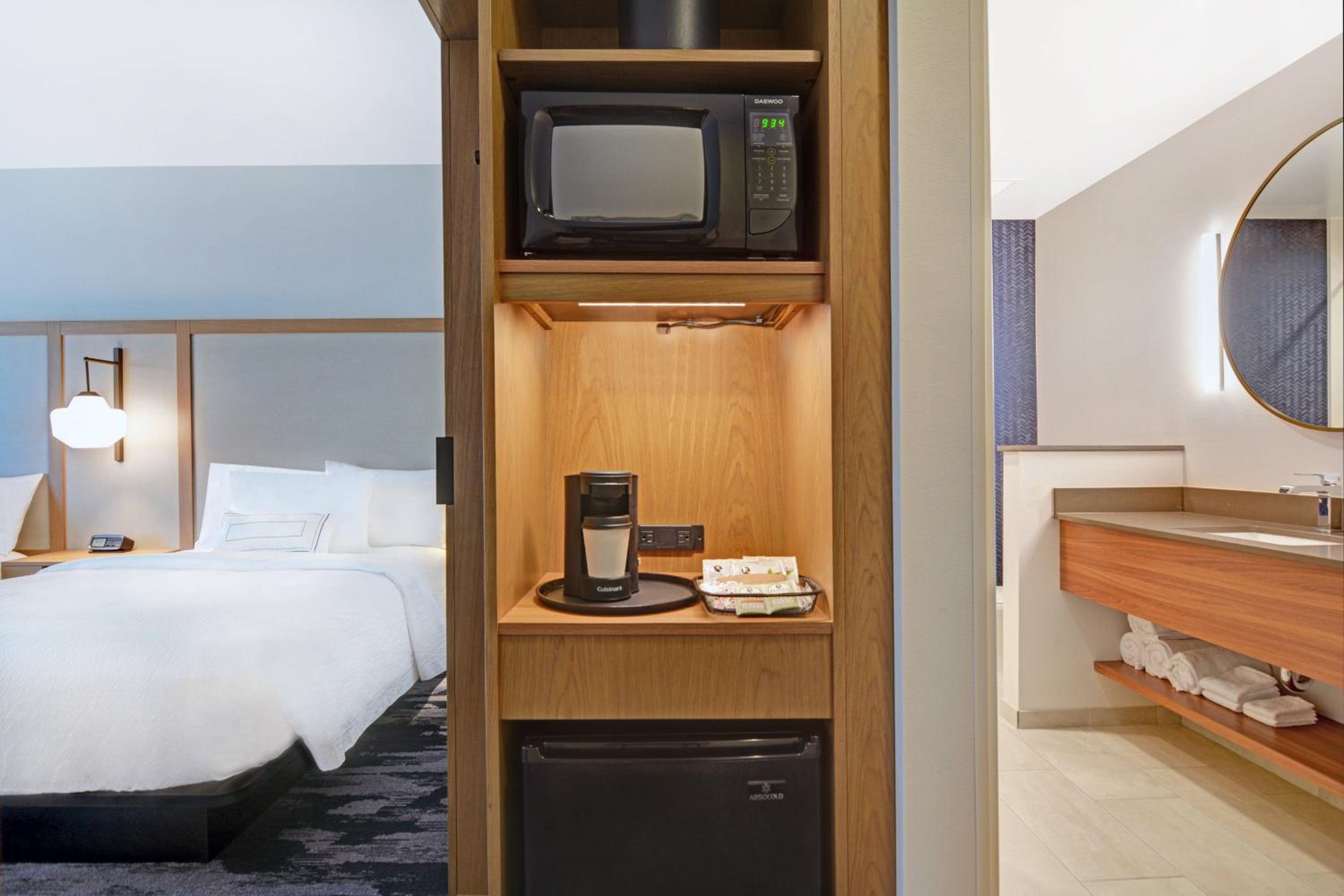 Guest room, 2 Queen - Photo 6