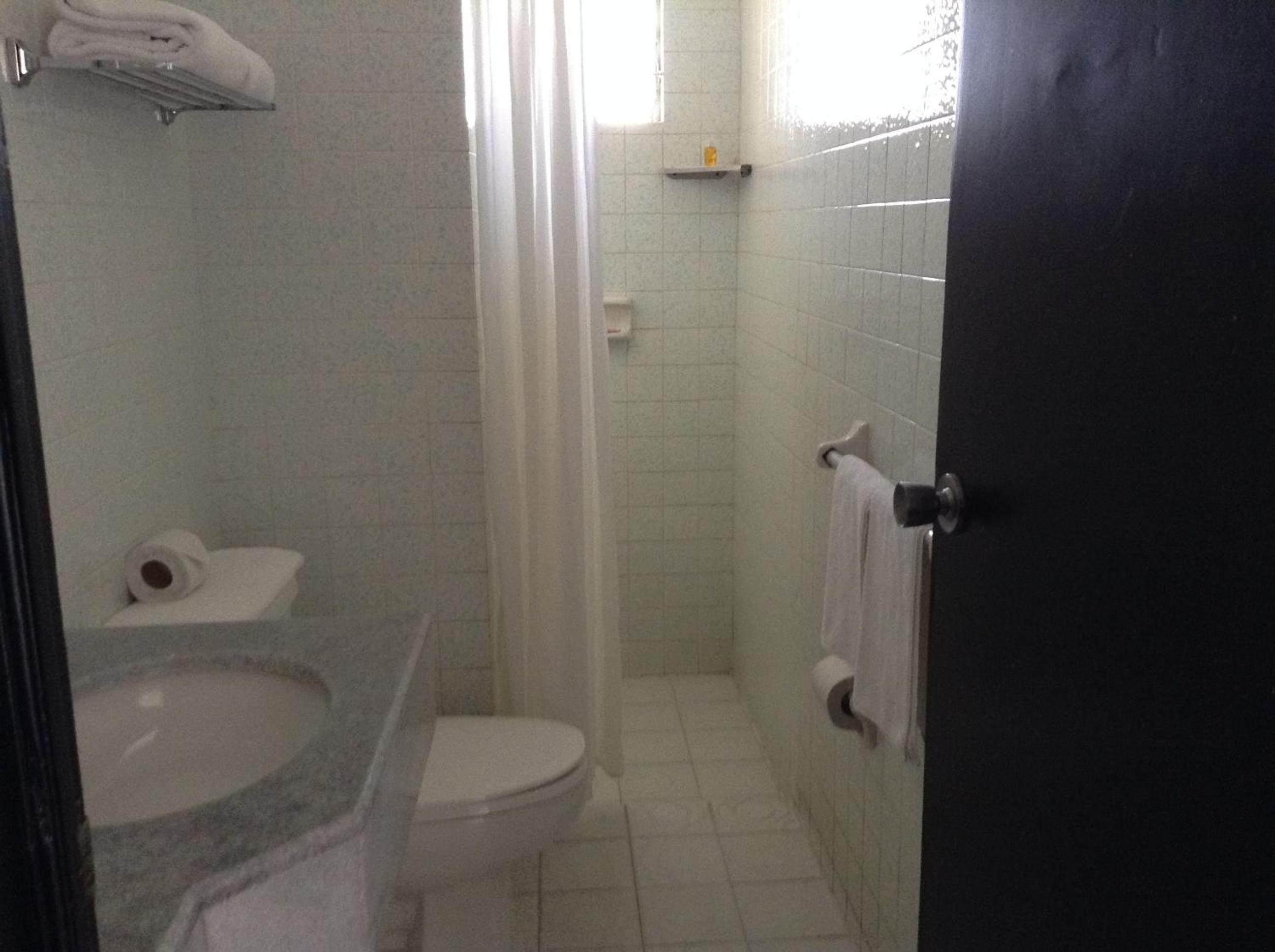 Standard Double Room - Photo 2