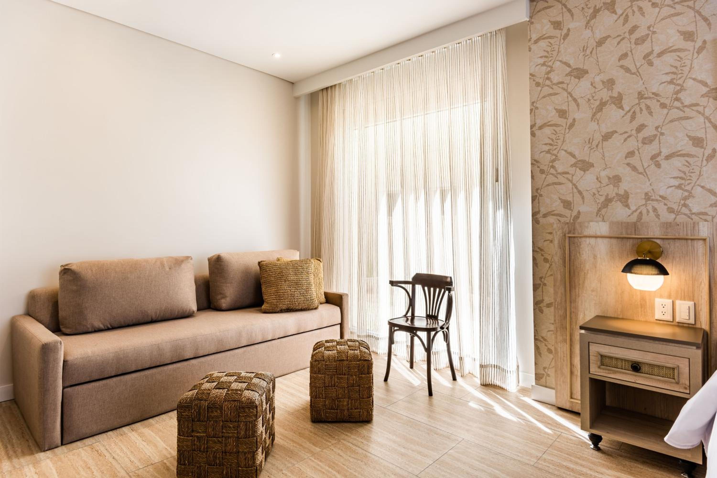 Junior Suite, Suite, 1 King, Sofa bed - Photo 2