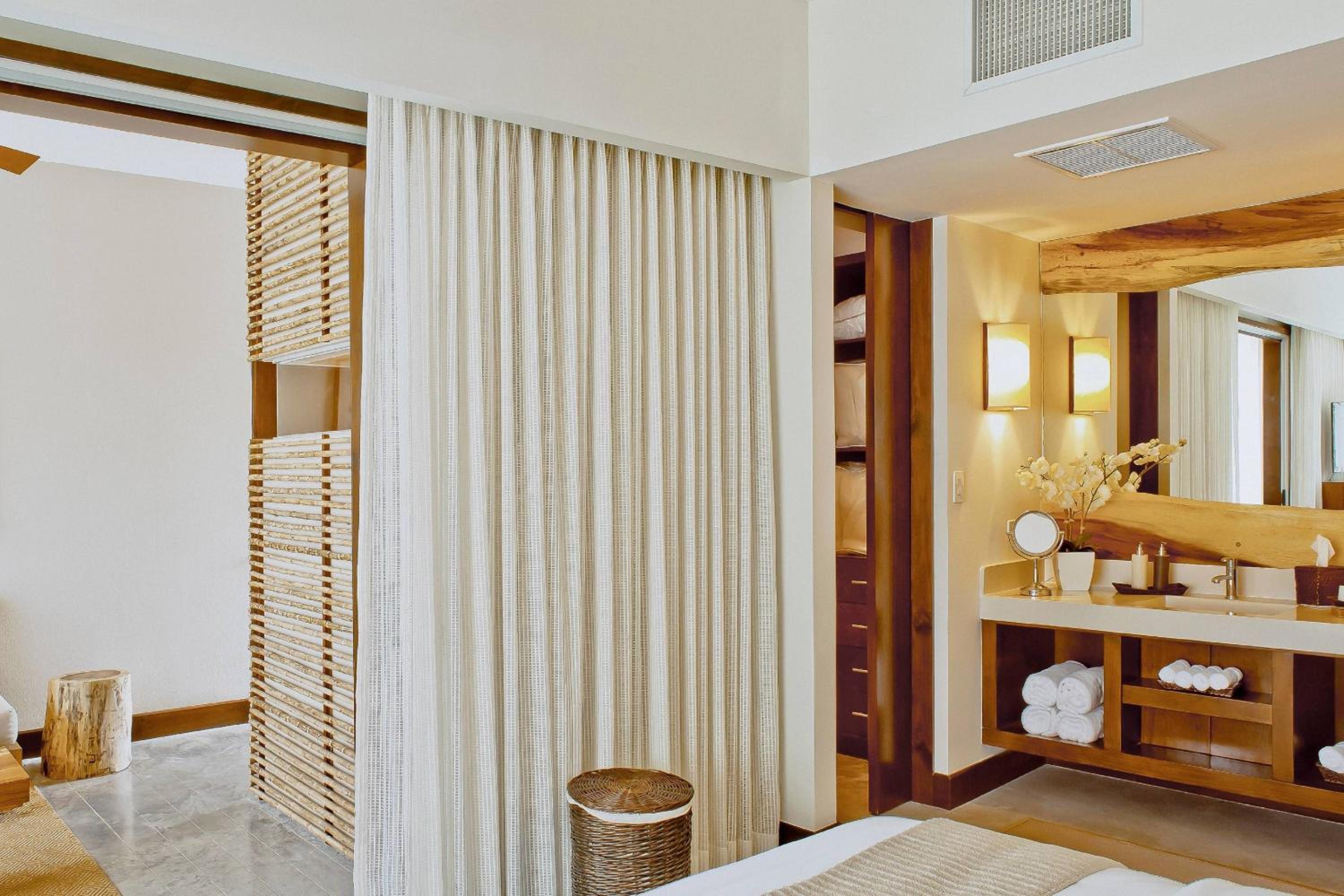 Nesto, Suite, 2 Queen, resort view  - Photo 2