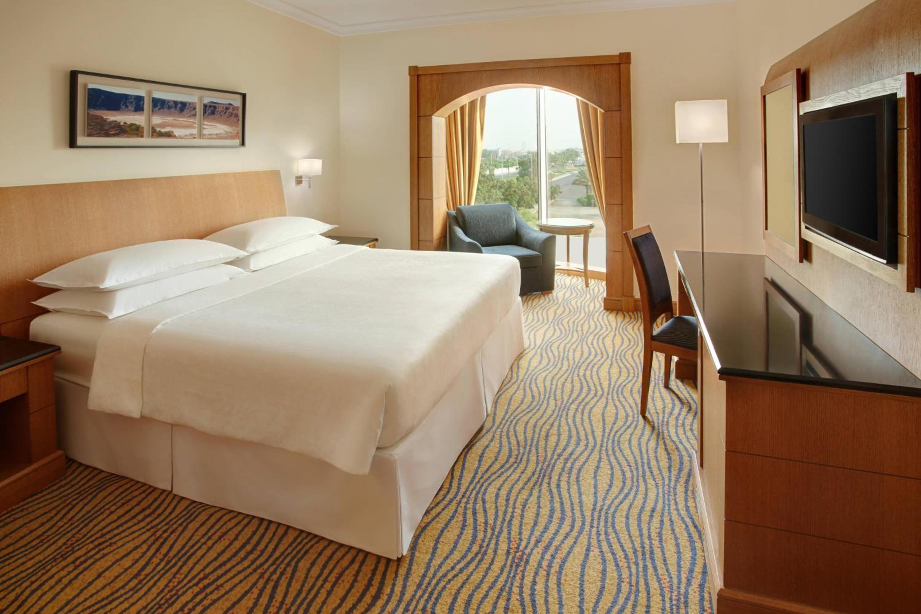 Standard, Guest room, 1 King, City view, Annex Building - Photo 1