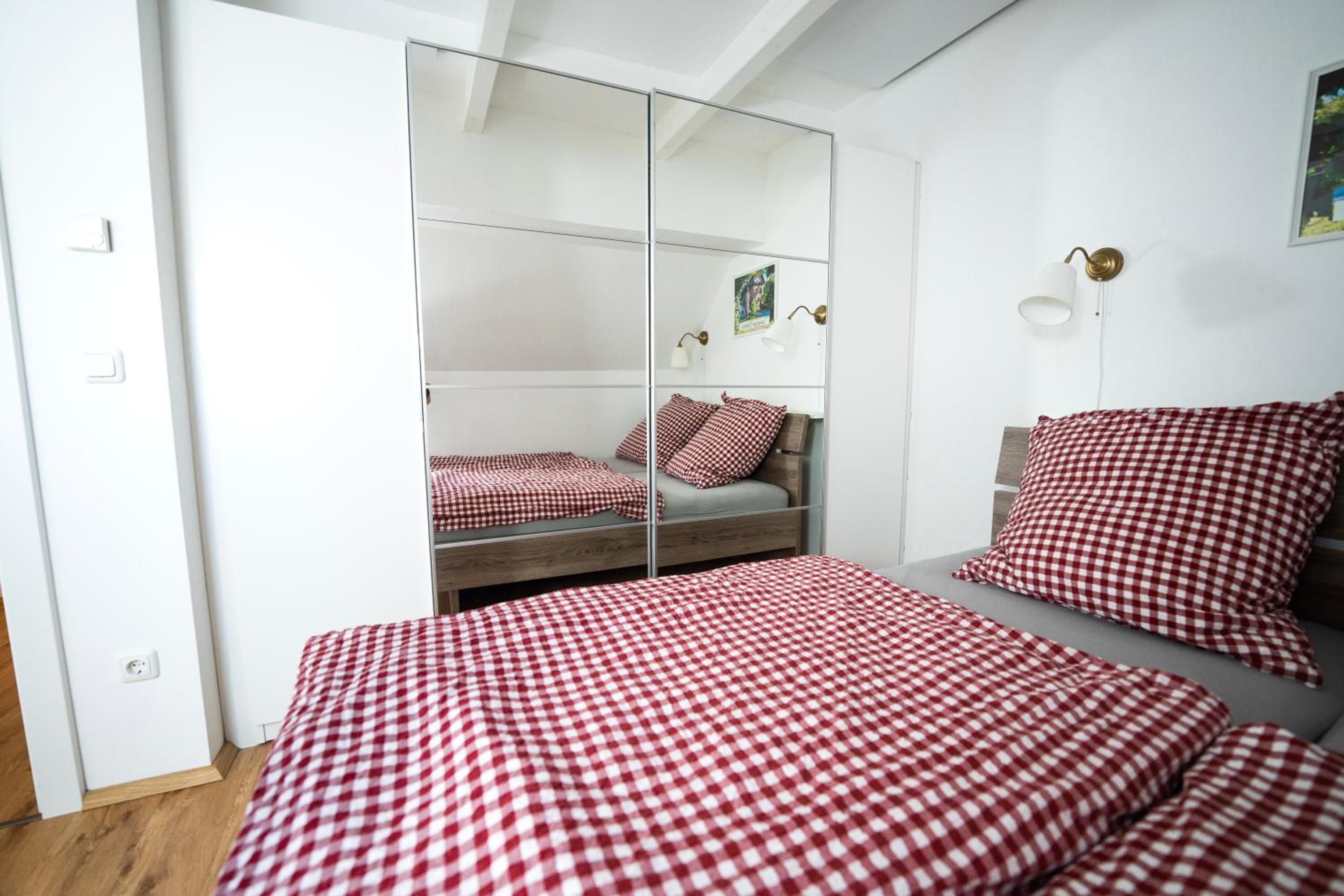 One-Bedroom Apartment photo 3