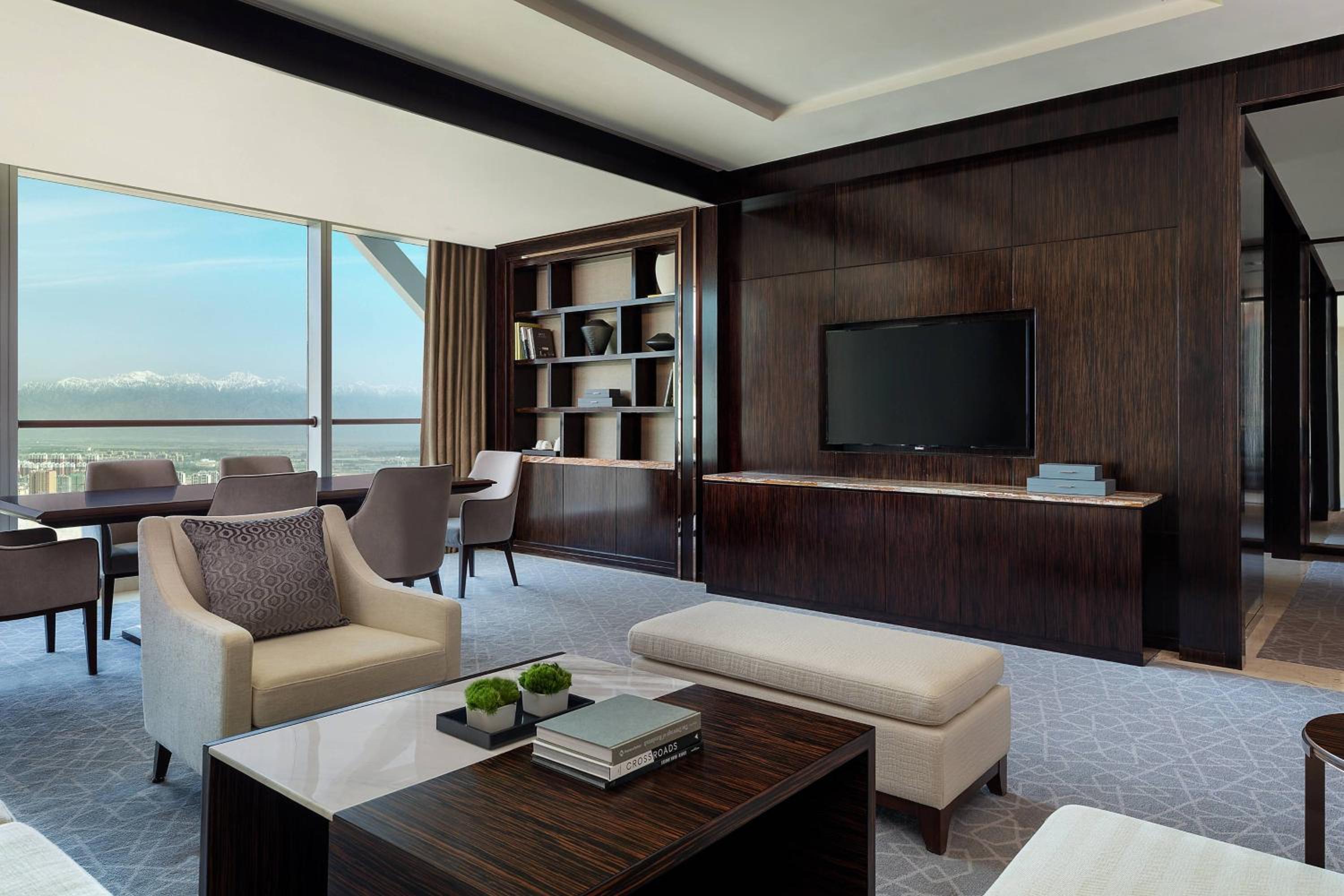 Executive lounge access Executive Suite King Bed