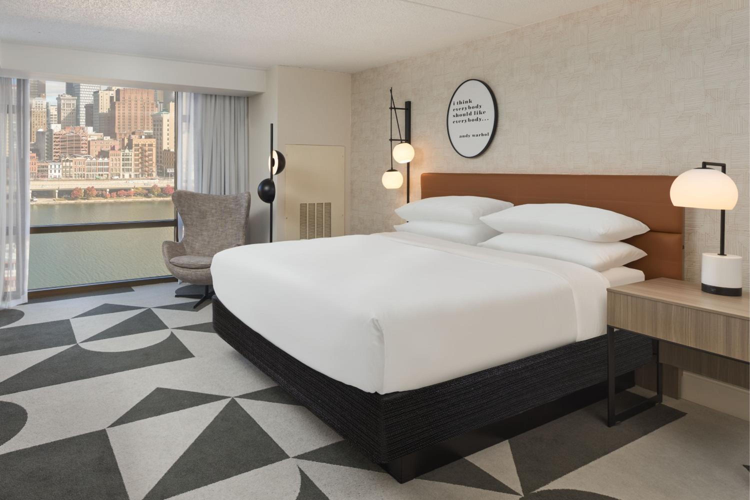 King Room with City View - Photo 6