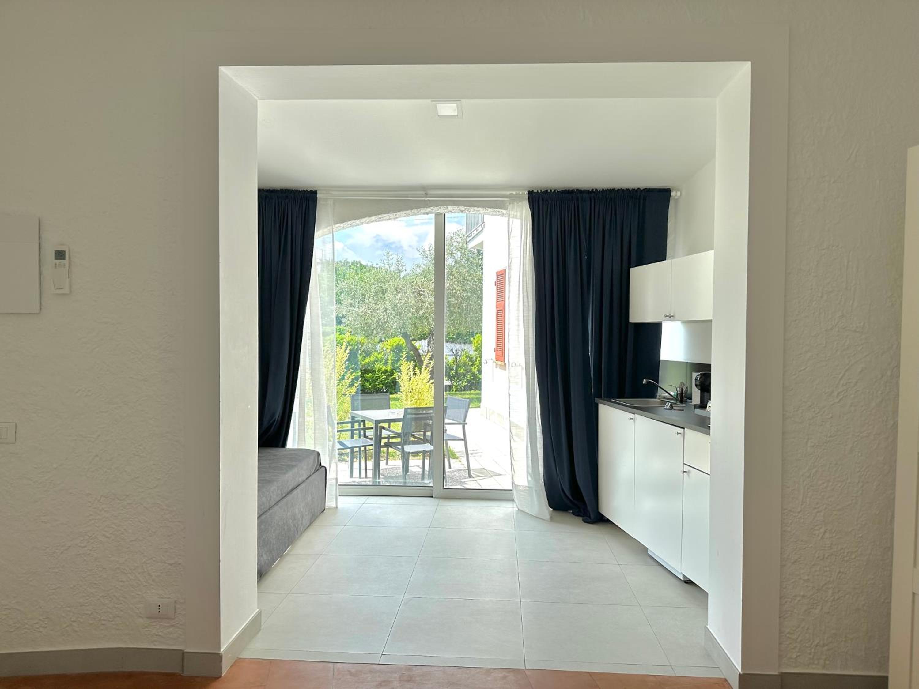 Deluxe Suite - Photo 5