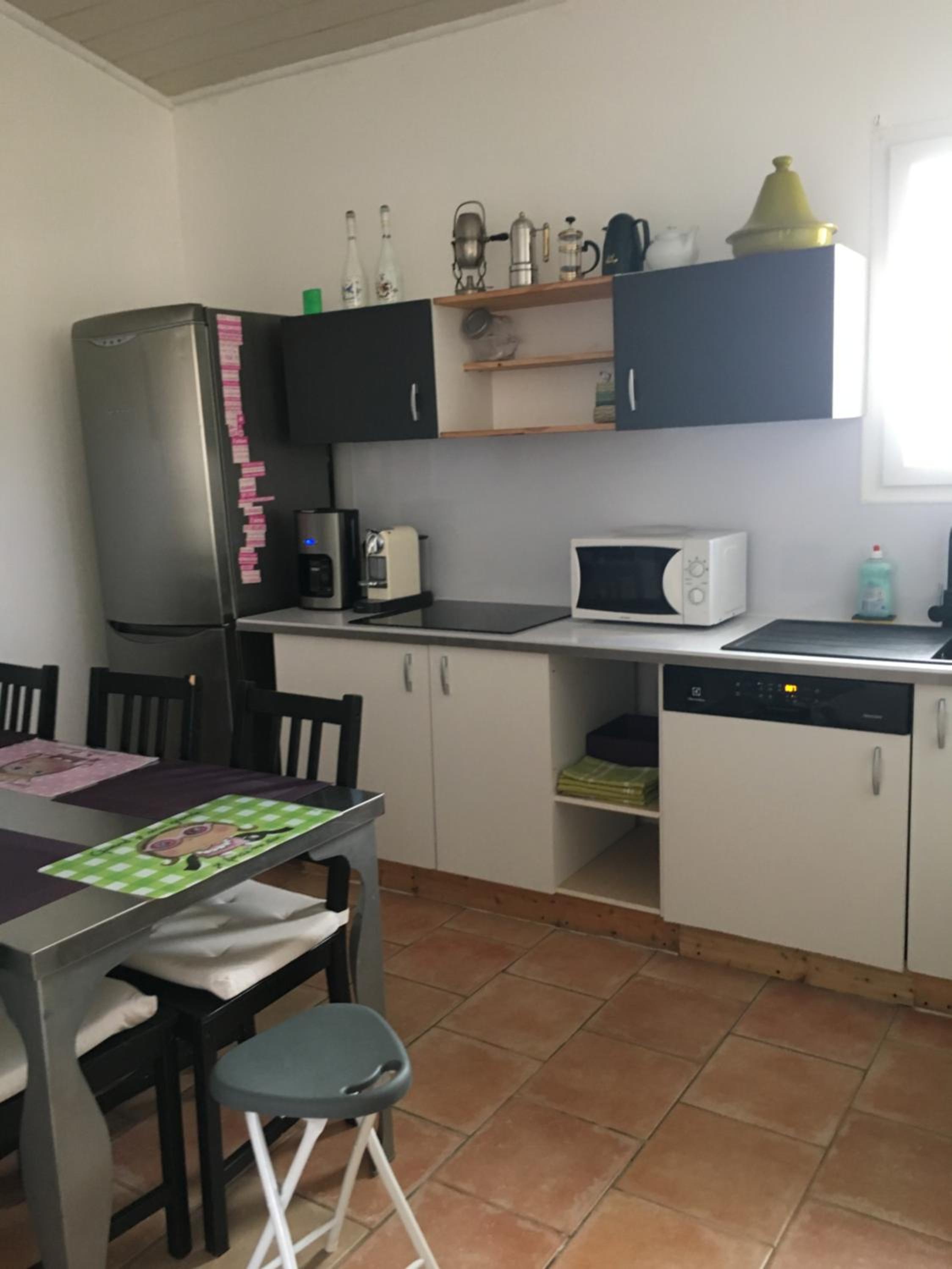 Three-Bedroom House photo 2