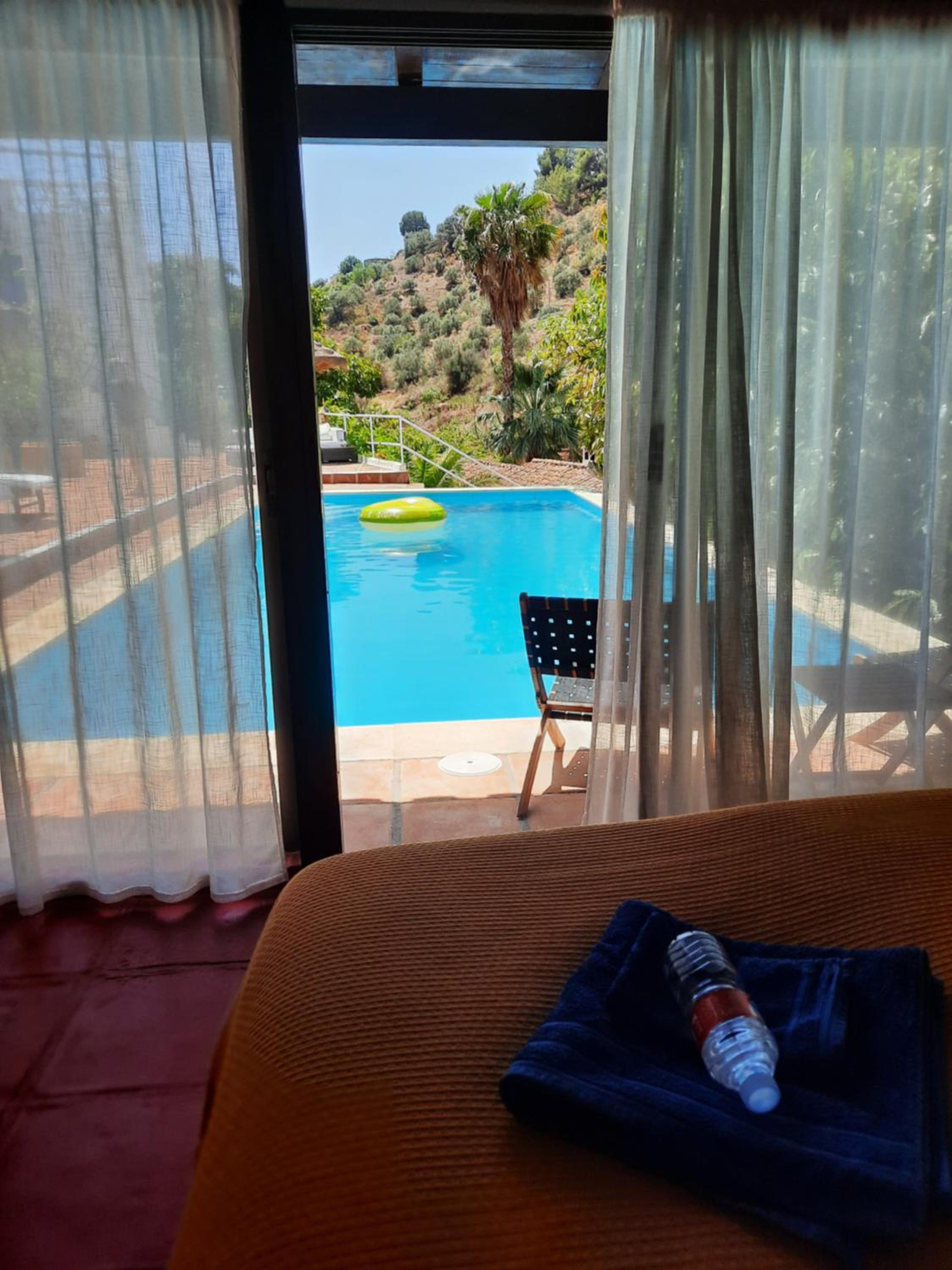 King Room with Pool View - Photo 3
