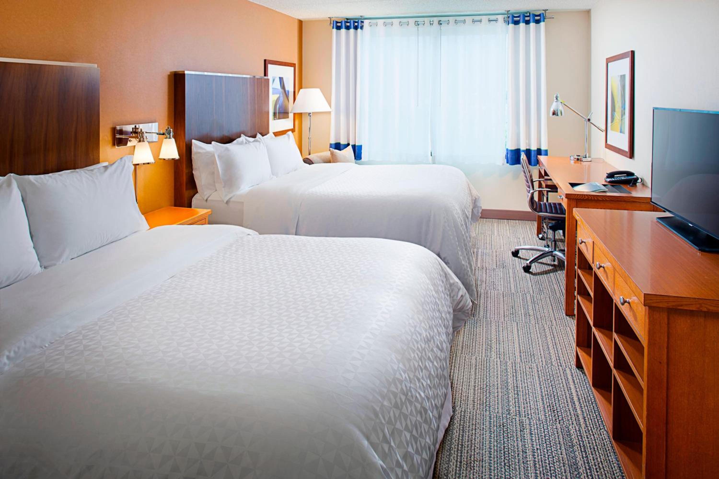 Double Room with Two Double Beds - Photo 1