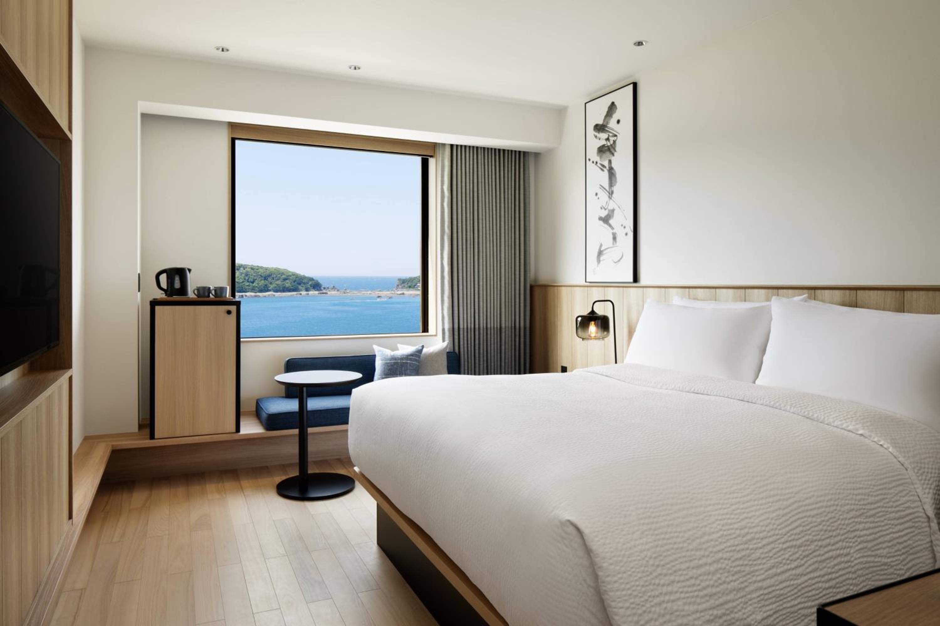 King Room with Ocean View - Photo 1
