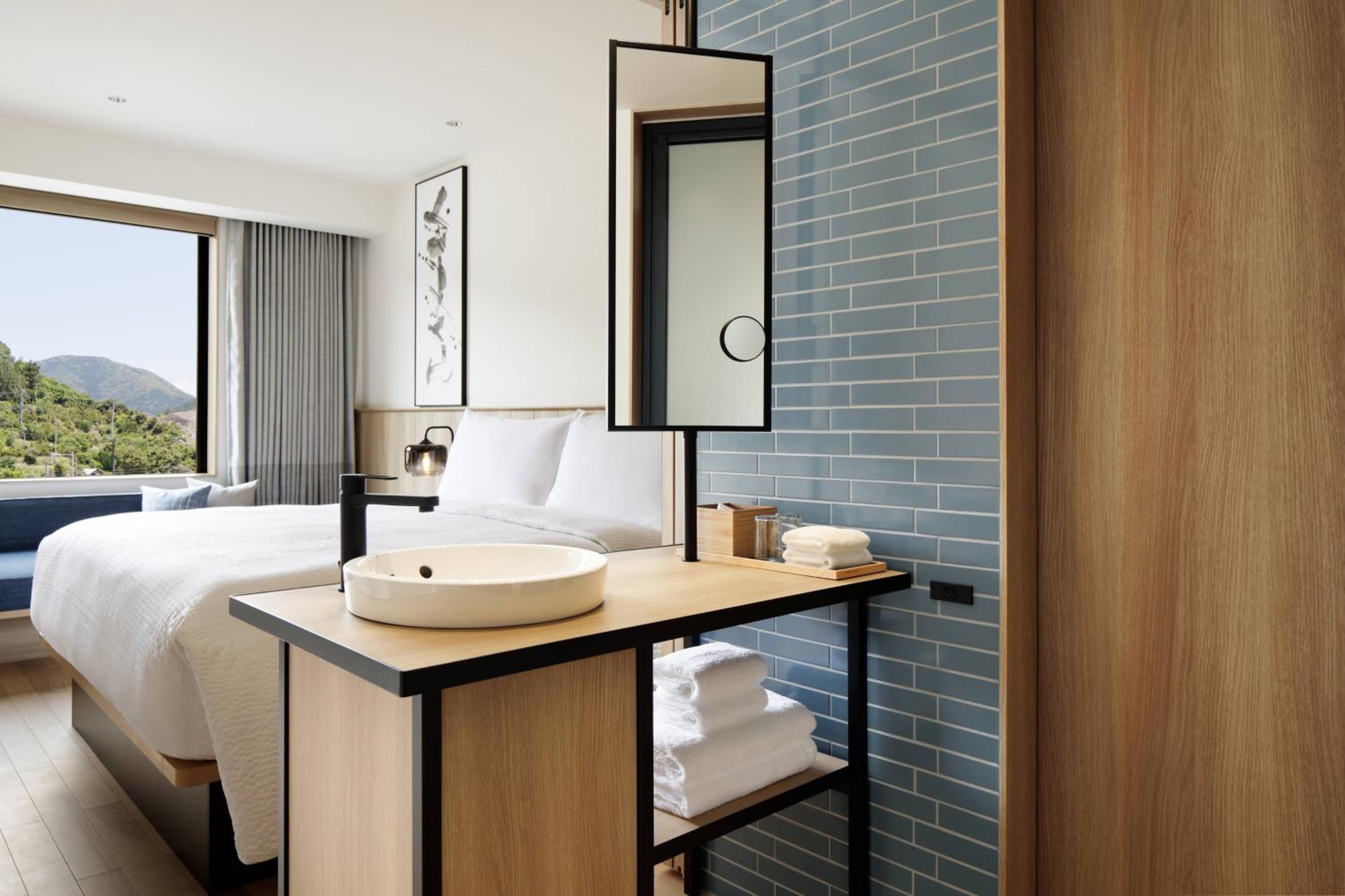 King Room with Ocean View - Photo 3
