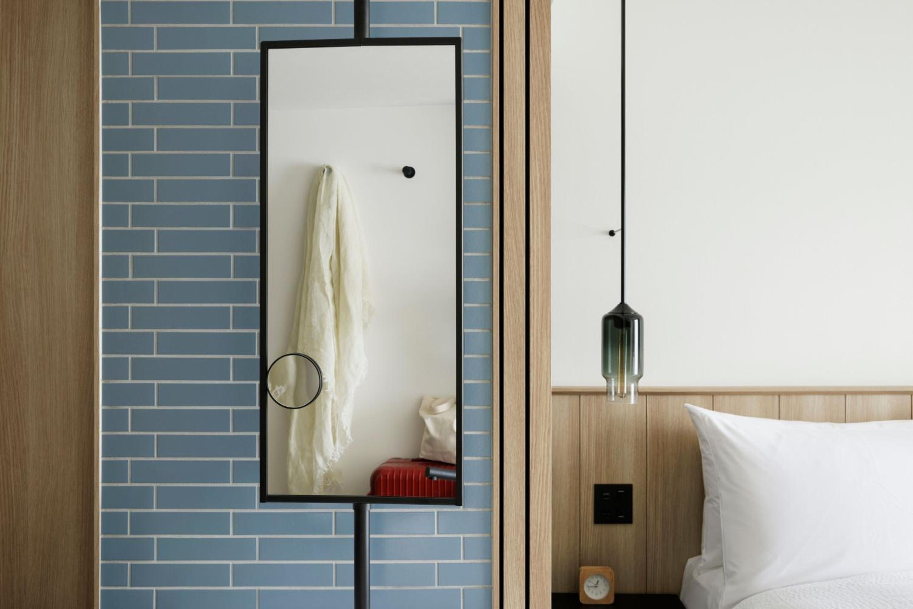 Twin Room - Photo 3