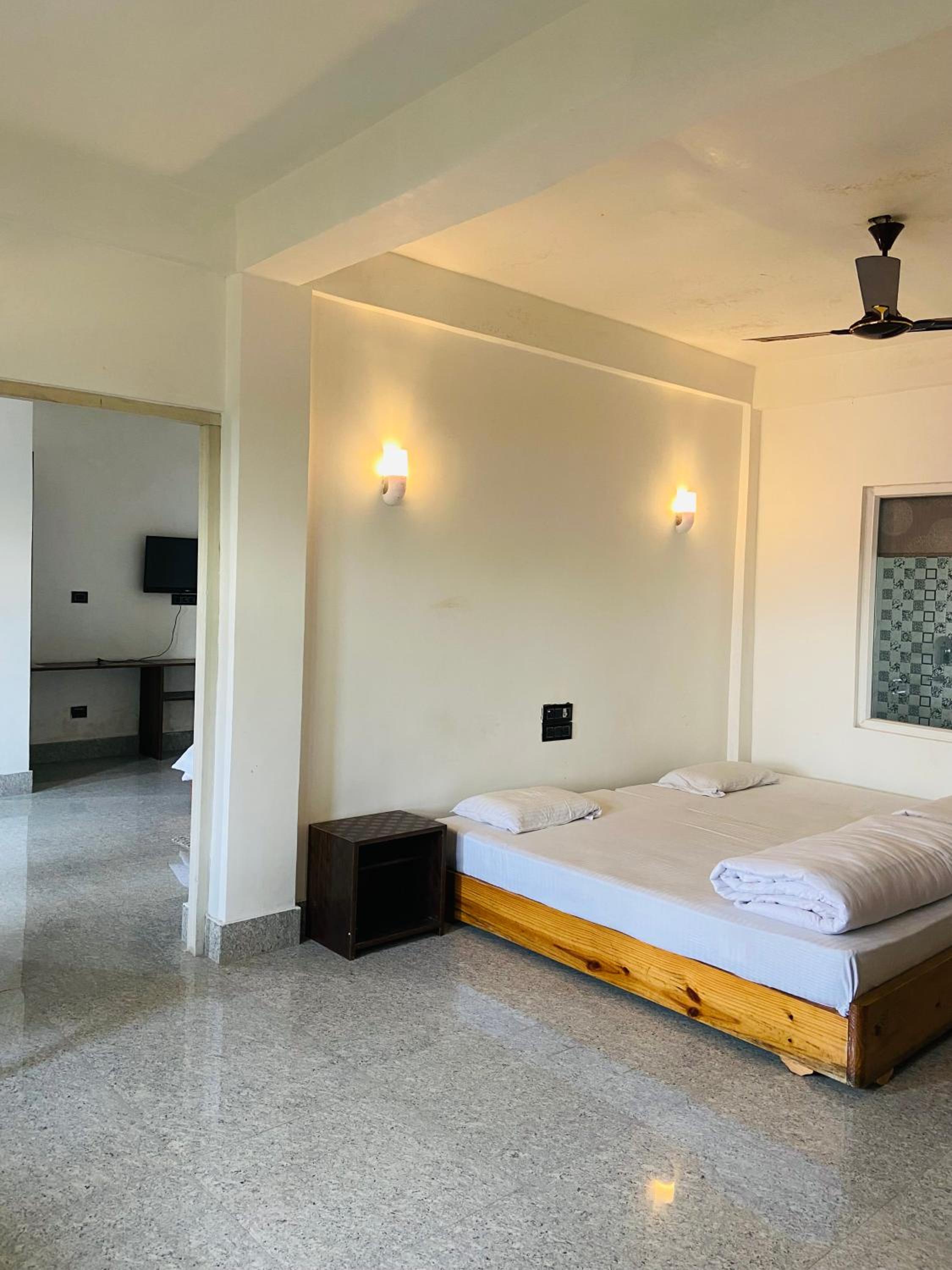 Double Or Twin Room With Terrace photo 3