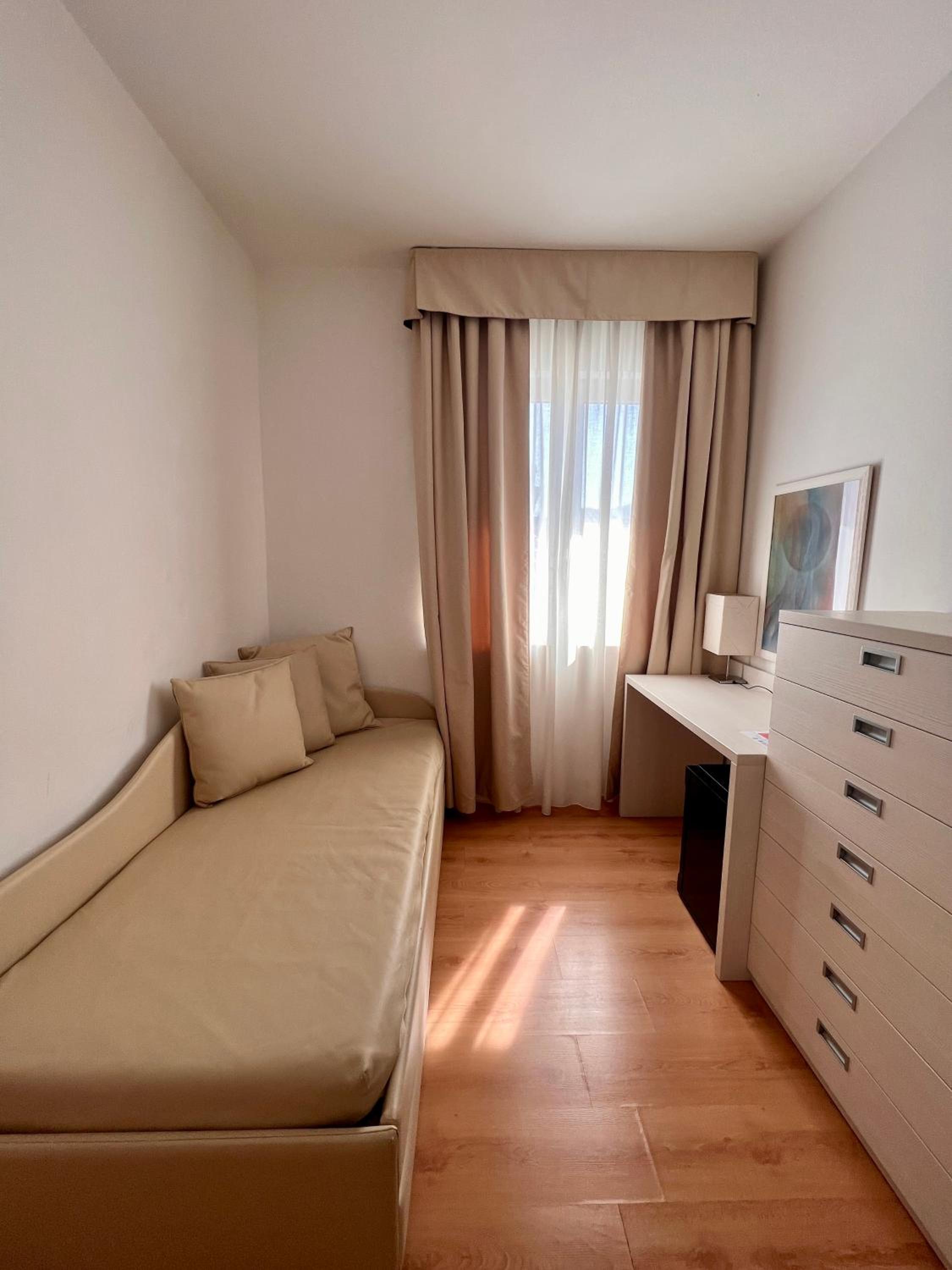 Superior Triple Room - Photo 1