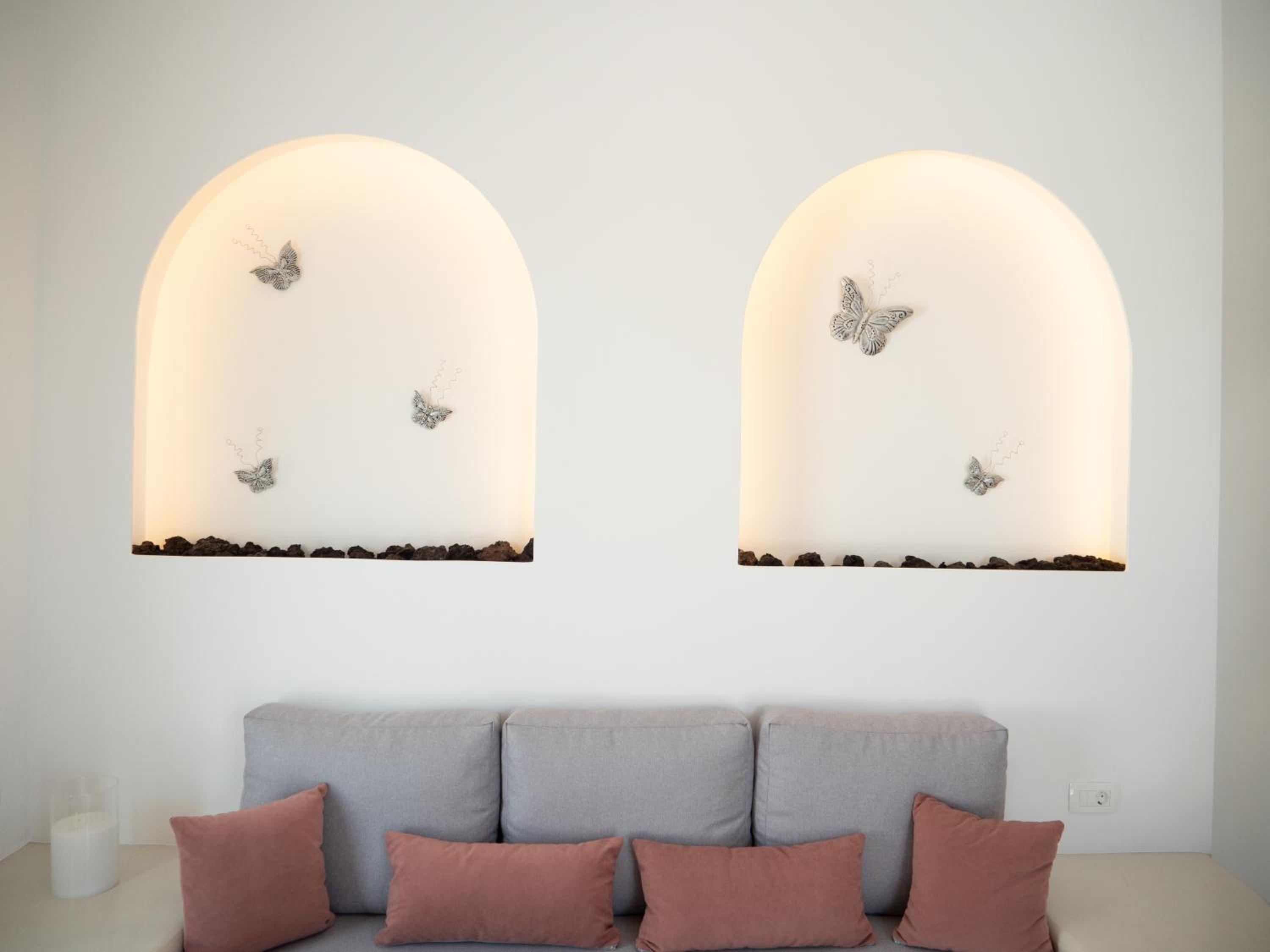 Suite with Pool - Photo 15