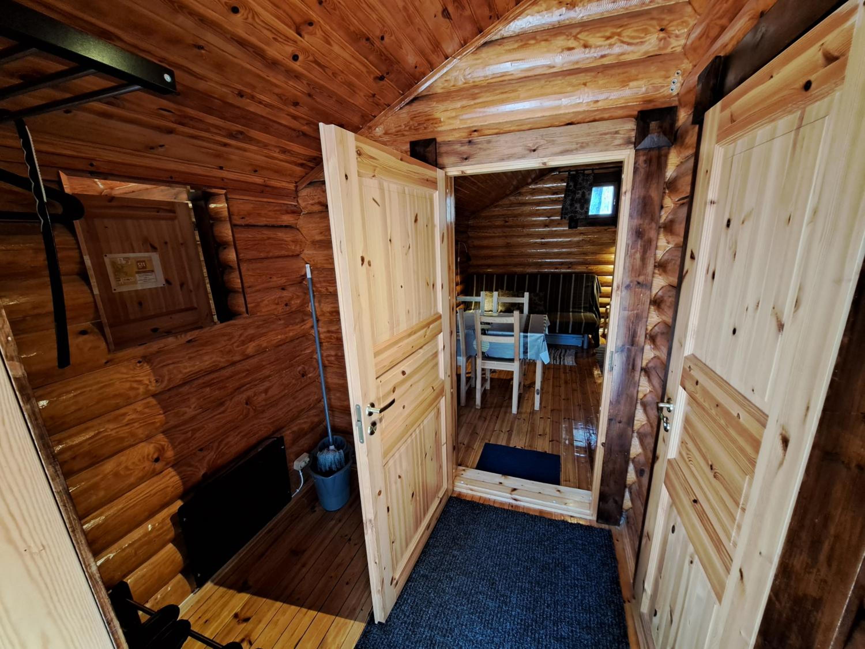 One-Bedroom Chalet - Photo 7