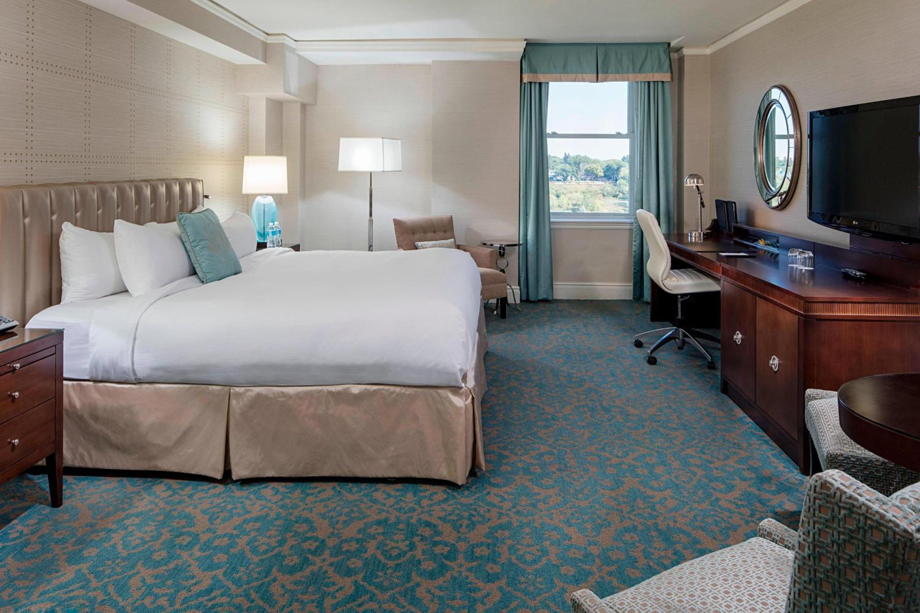 Junior Suite, 1 King Bed