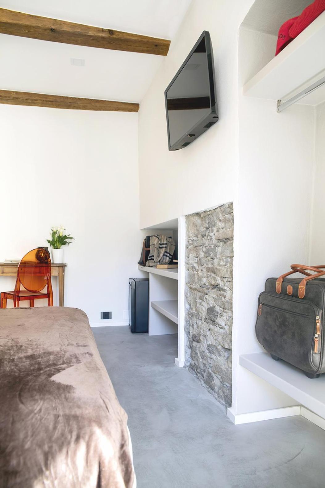 Double Room with Private Bathroom photo 2