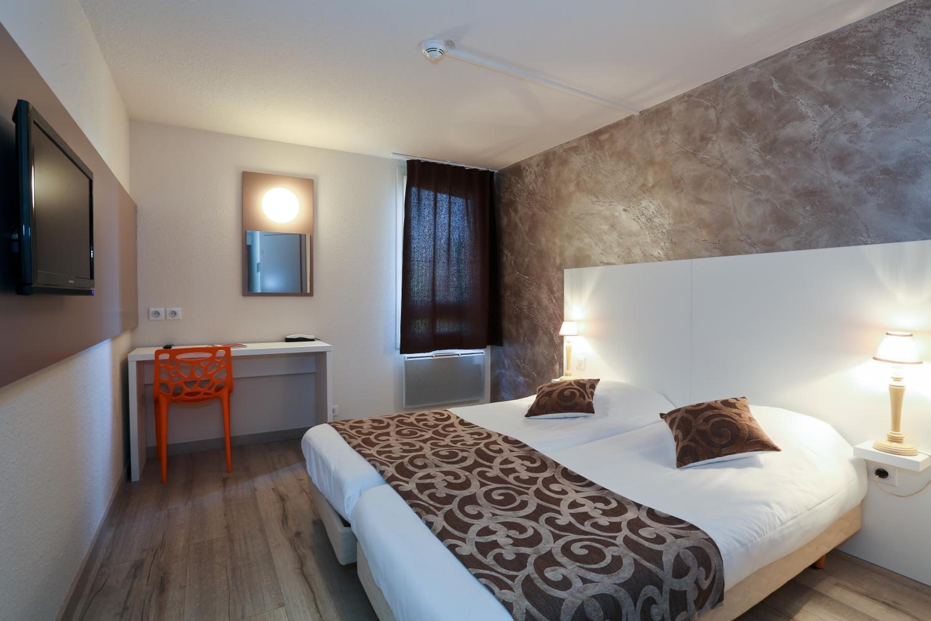 Comfort Twin Room - Photo 3