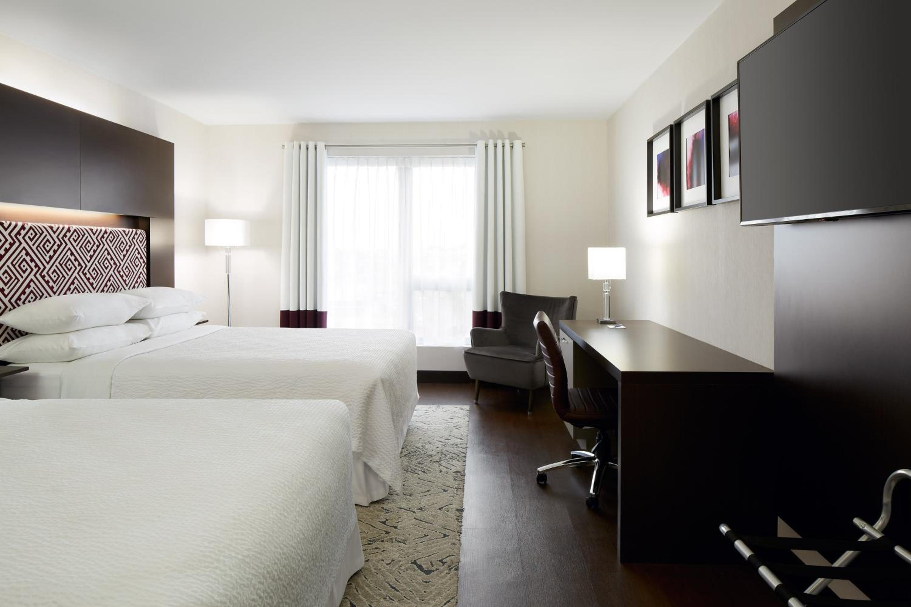 Traditional, Guest room, 2 Queen - Photo 2