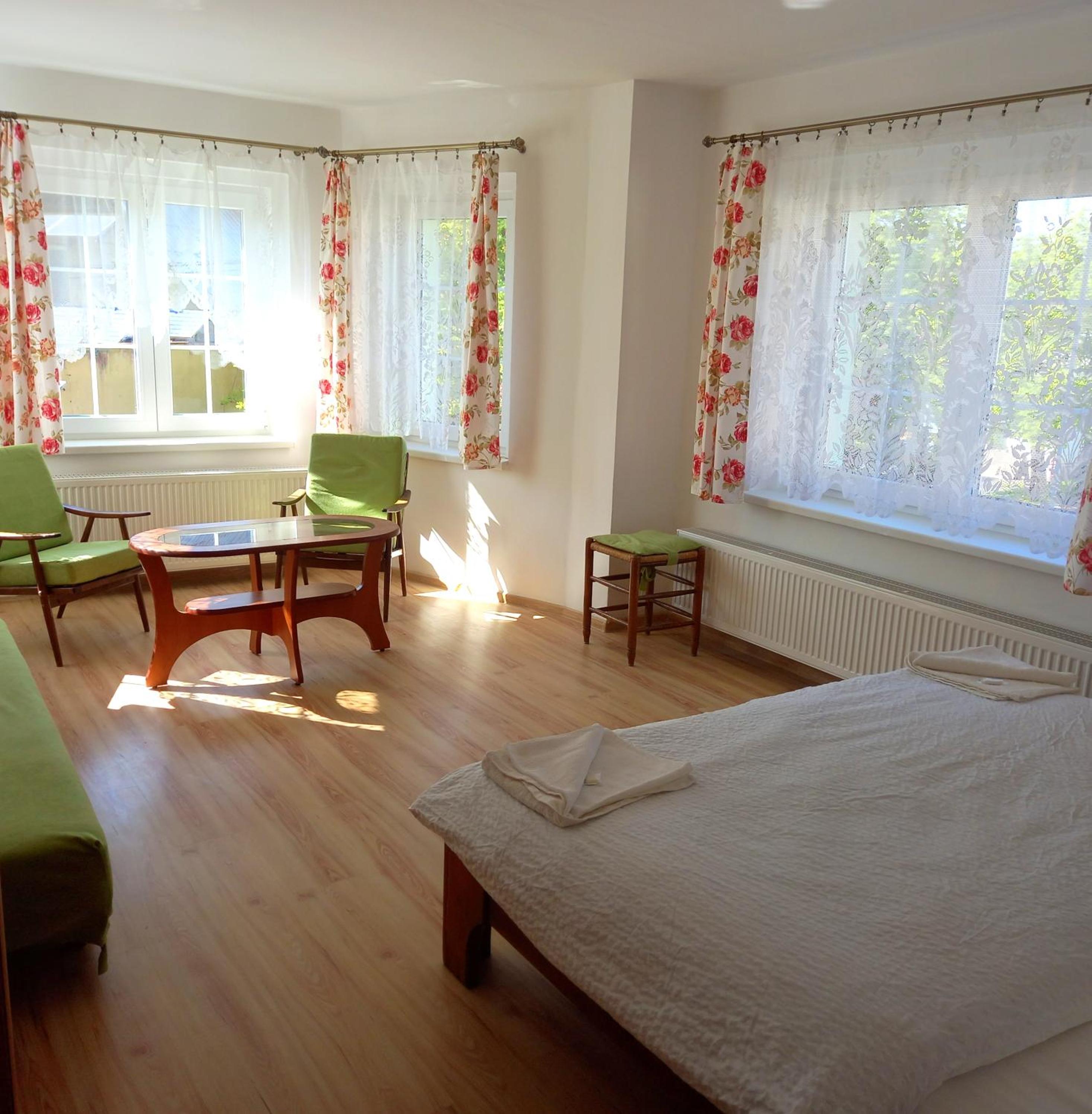 Superior King Suite photo 1
