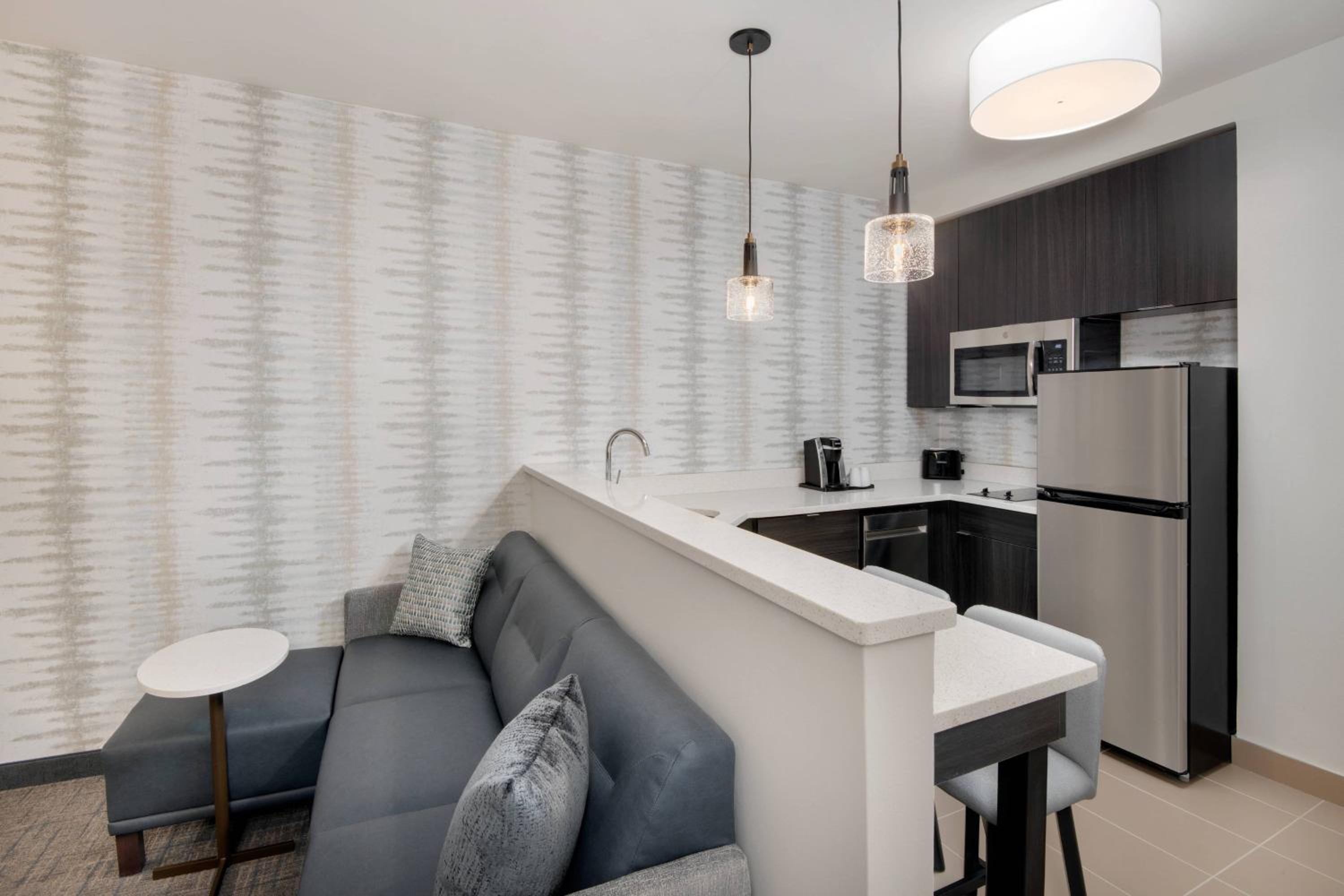 One Bedroom Suite with King Bed - Photo 1