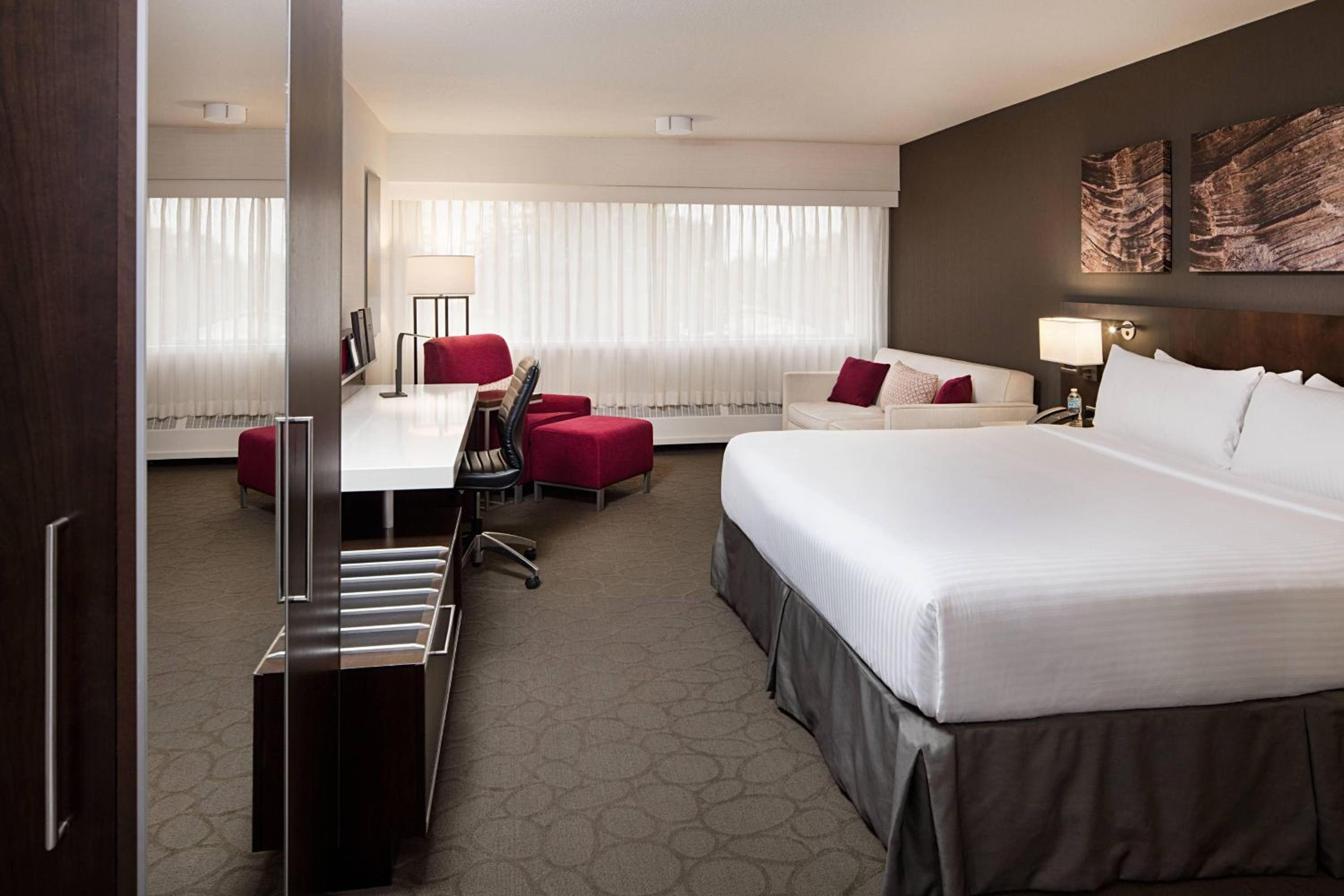 Club King Room with Lounge Access