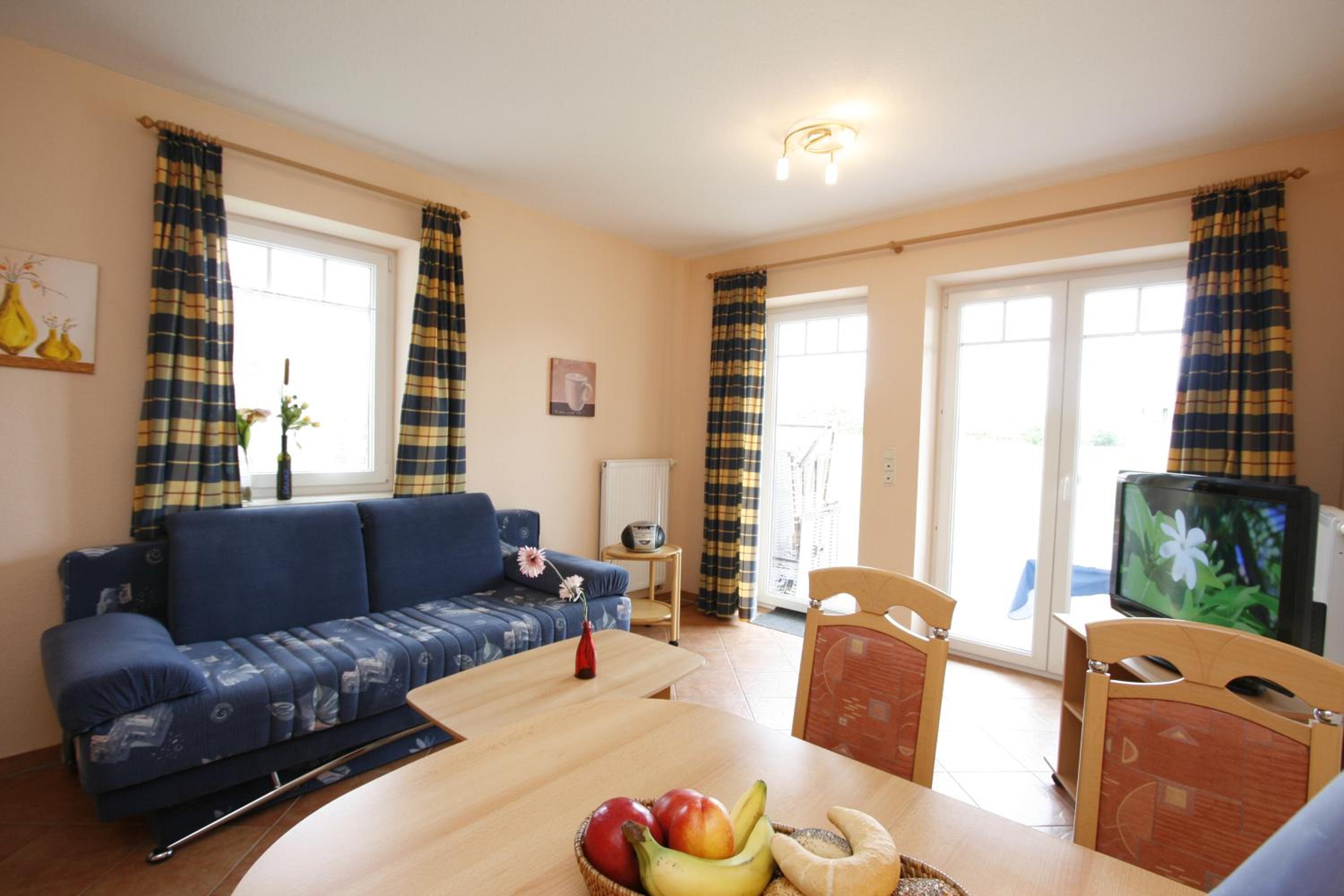 Apartment with separate Bedroom and Terrace 2 "Arosa 2a" photo 2