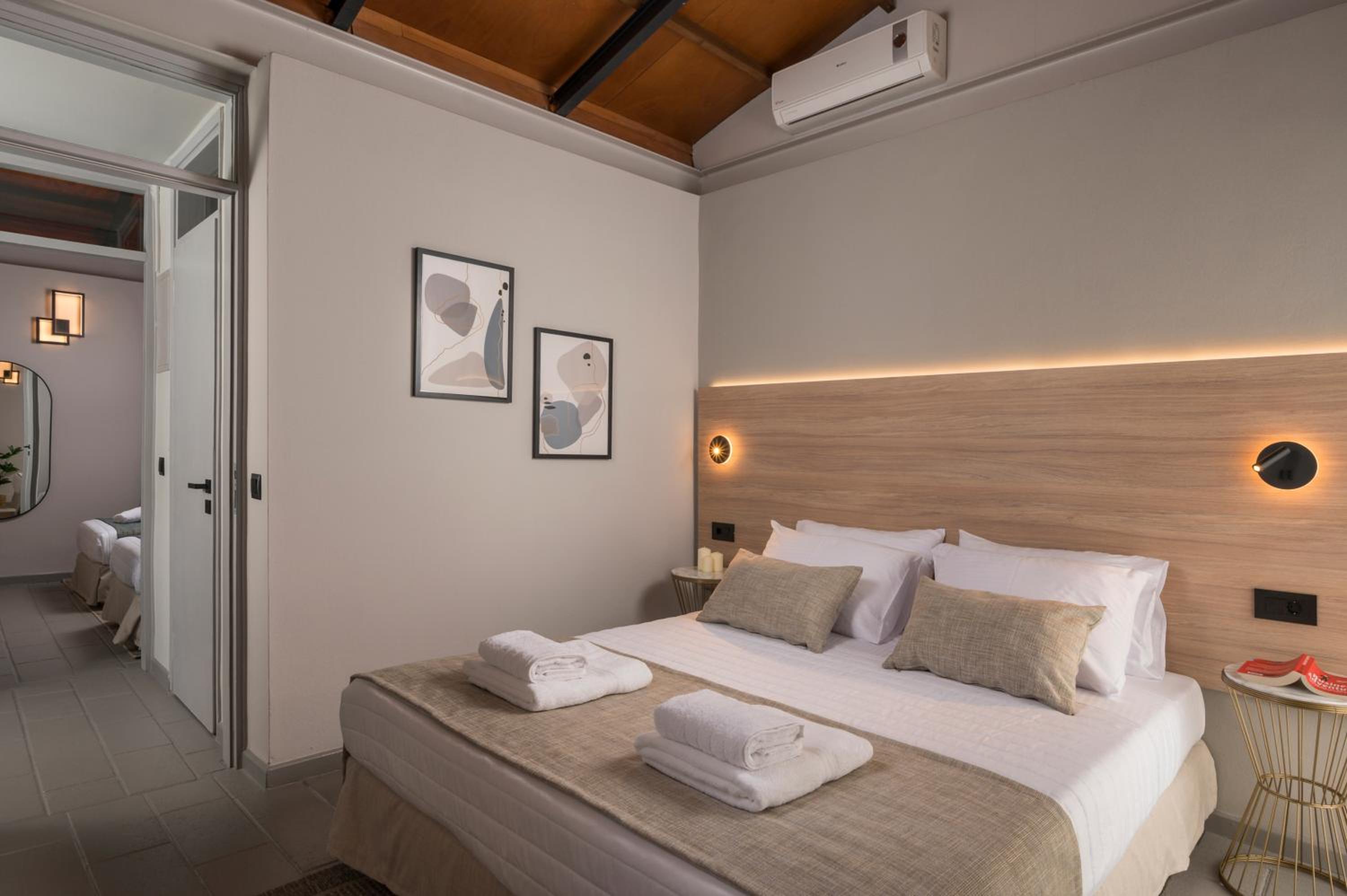 Three-Bedroom Villa photo 1