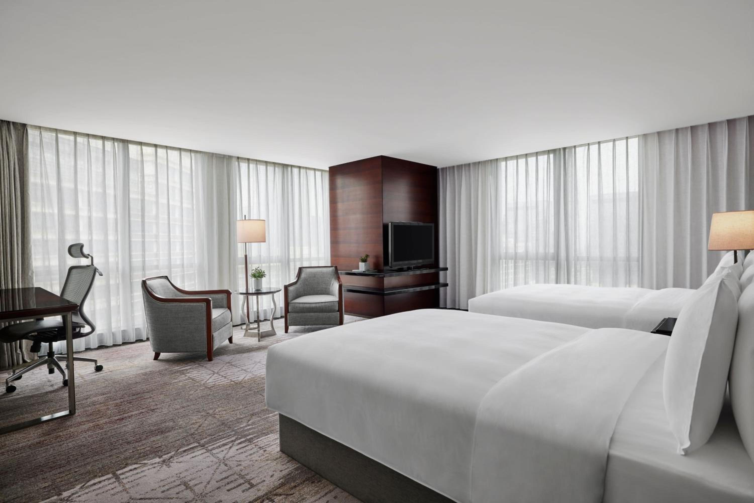 Executive Studio Double Suite - Lounge Access - Photo 1