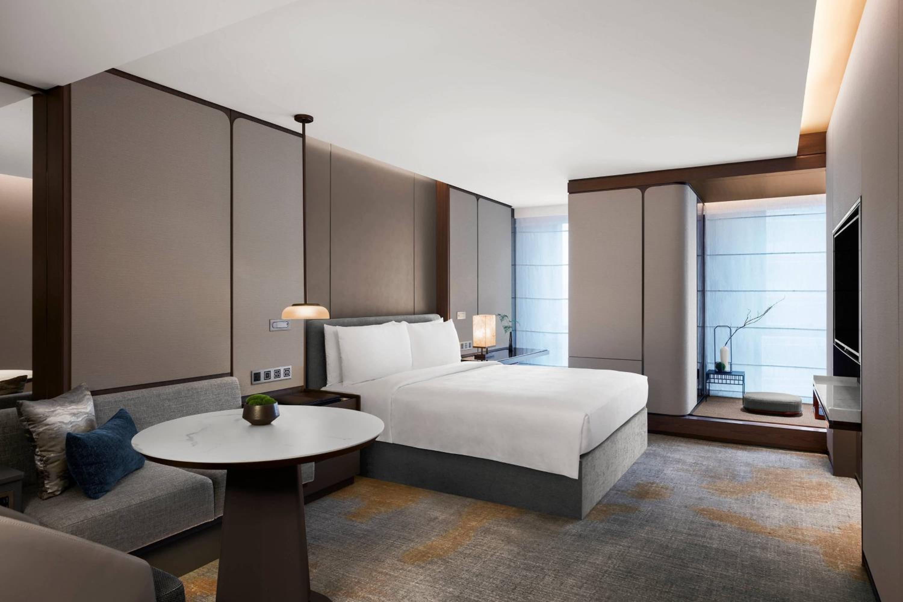 Third Space Room, Guest room, 1 King - Photo 3