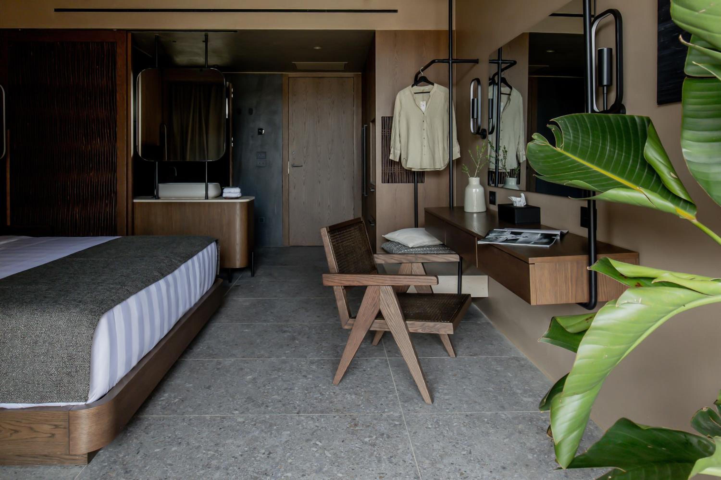 Breeze Deluxe Double with Private Pool
